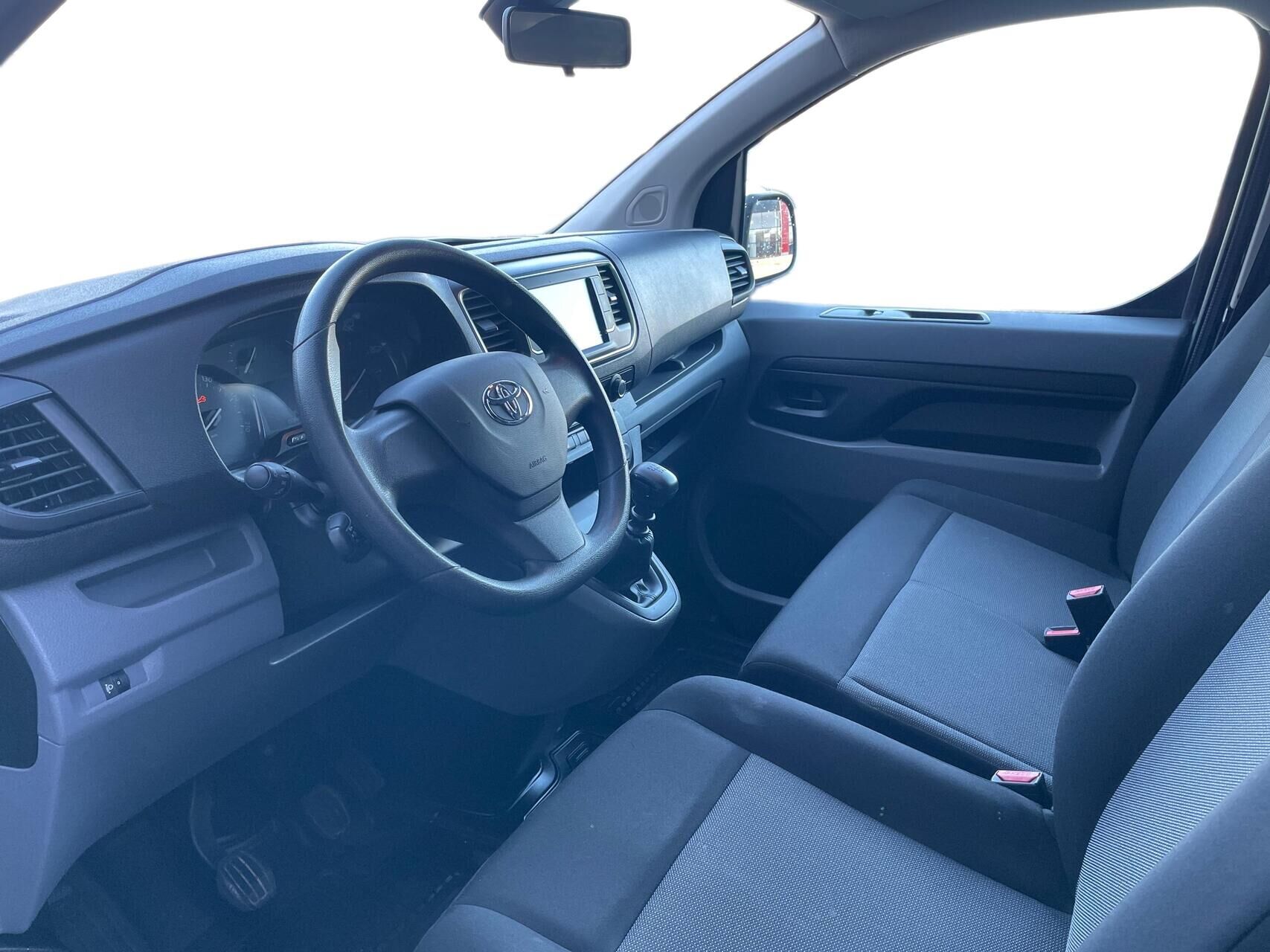 Billede af Toyota Proace Medium 1,5 D Comfort 120HK Van 6g