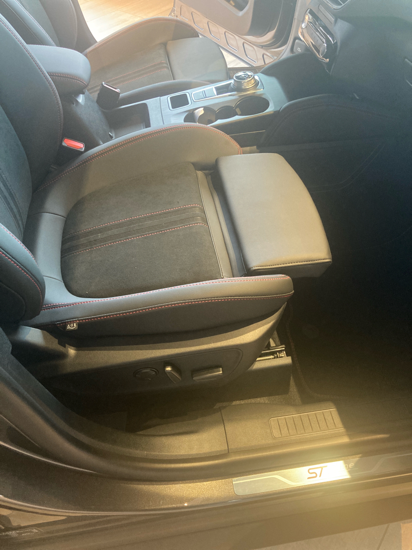 Billede af Ford Kuga 2,5 Plugin-hybrid ST-Line X CVT 243HK 5d Aut.