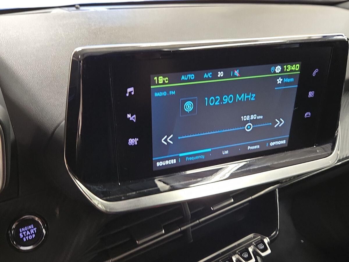 Billede af Peugeot e-2008 EL Allure 136HK 5d Aut.