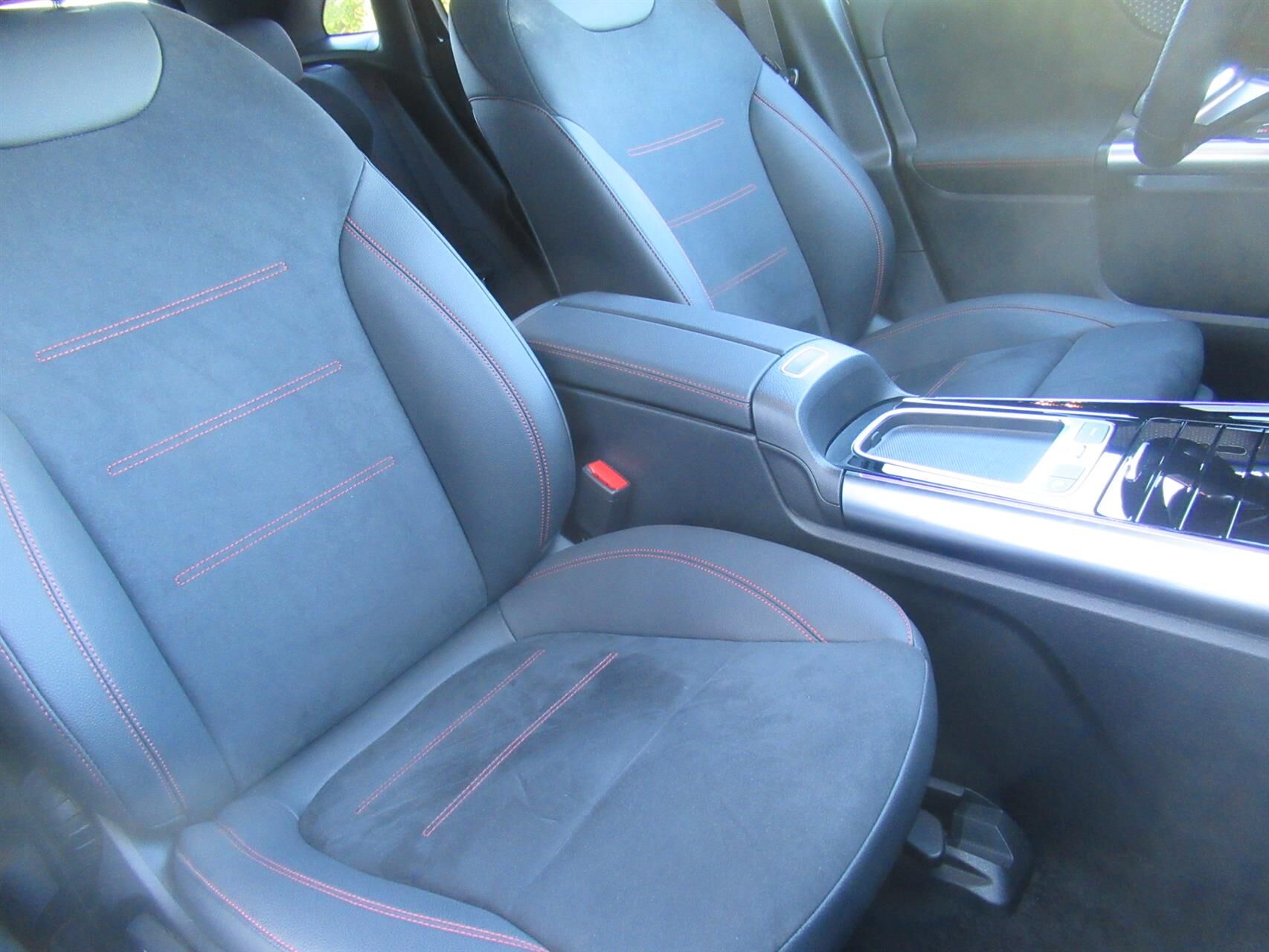 Billede af Mercedes-Benz EQA 250+ EL AMG Edition 190HK 5d Aut.