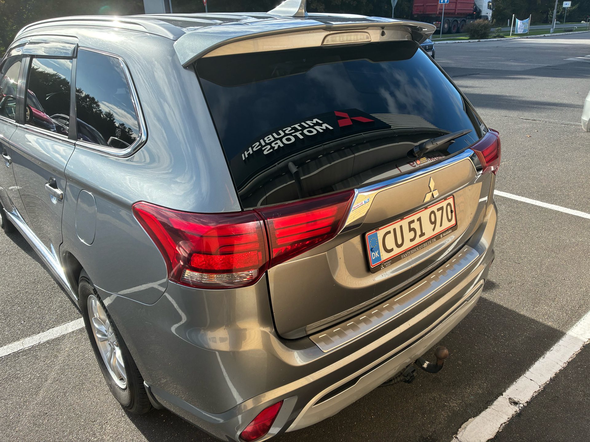 Billede af Mitsubishi Outlander 2,4 PHEV  Plugin-hybrid Inform+ 4WD 224HK 5d 6g Trinl. Gear