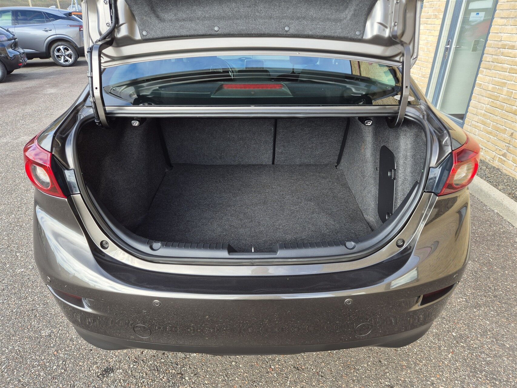 Billede af Mazda 3 2,0 Skyactiv-G Vision 120HK 6g