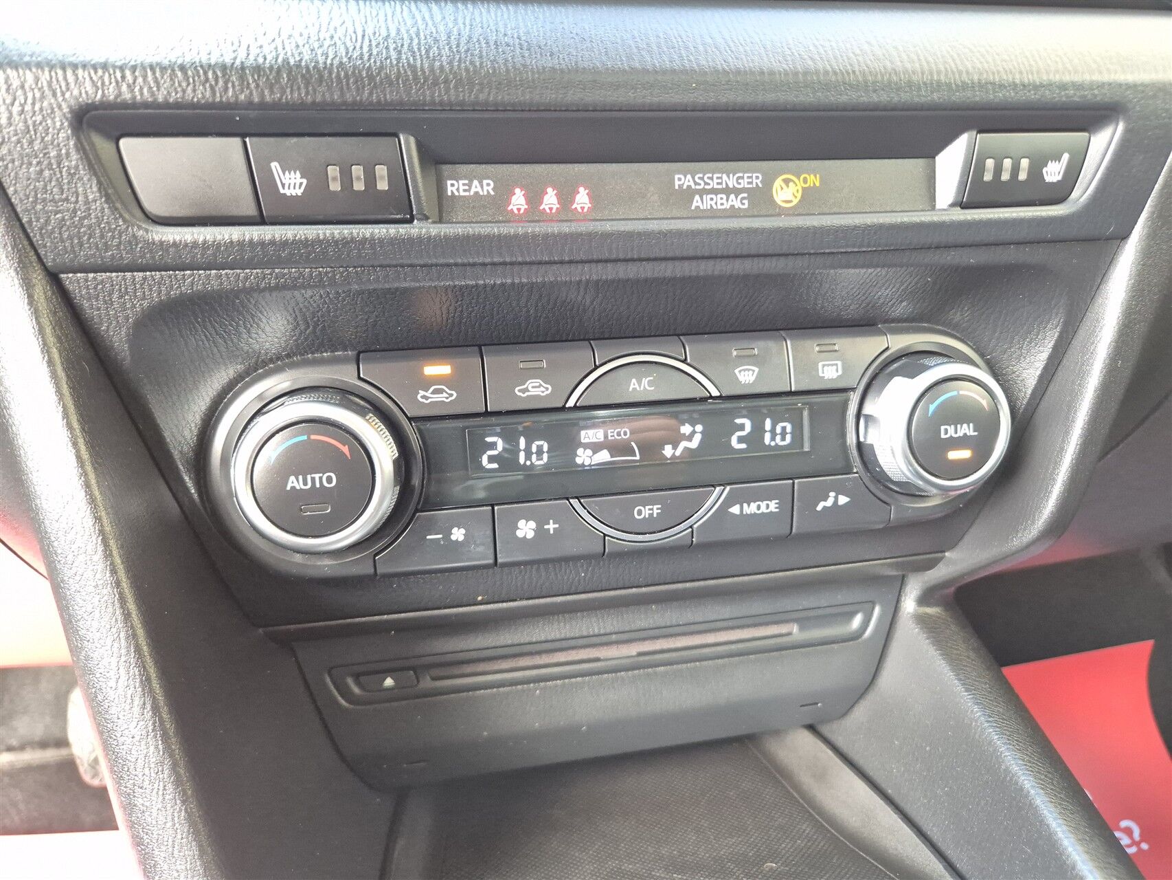 Billede af Mazda 3 2,0 Skyactiv-G Vision 120HK 6g