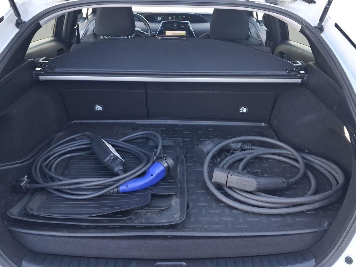 Billede af Toyota Prius Plug-in 1,8 Plugin-hybrid H3 Smartpakke 122HK 5d Aut.