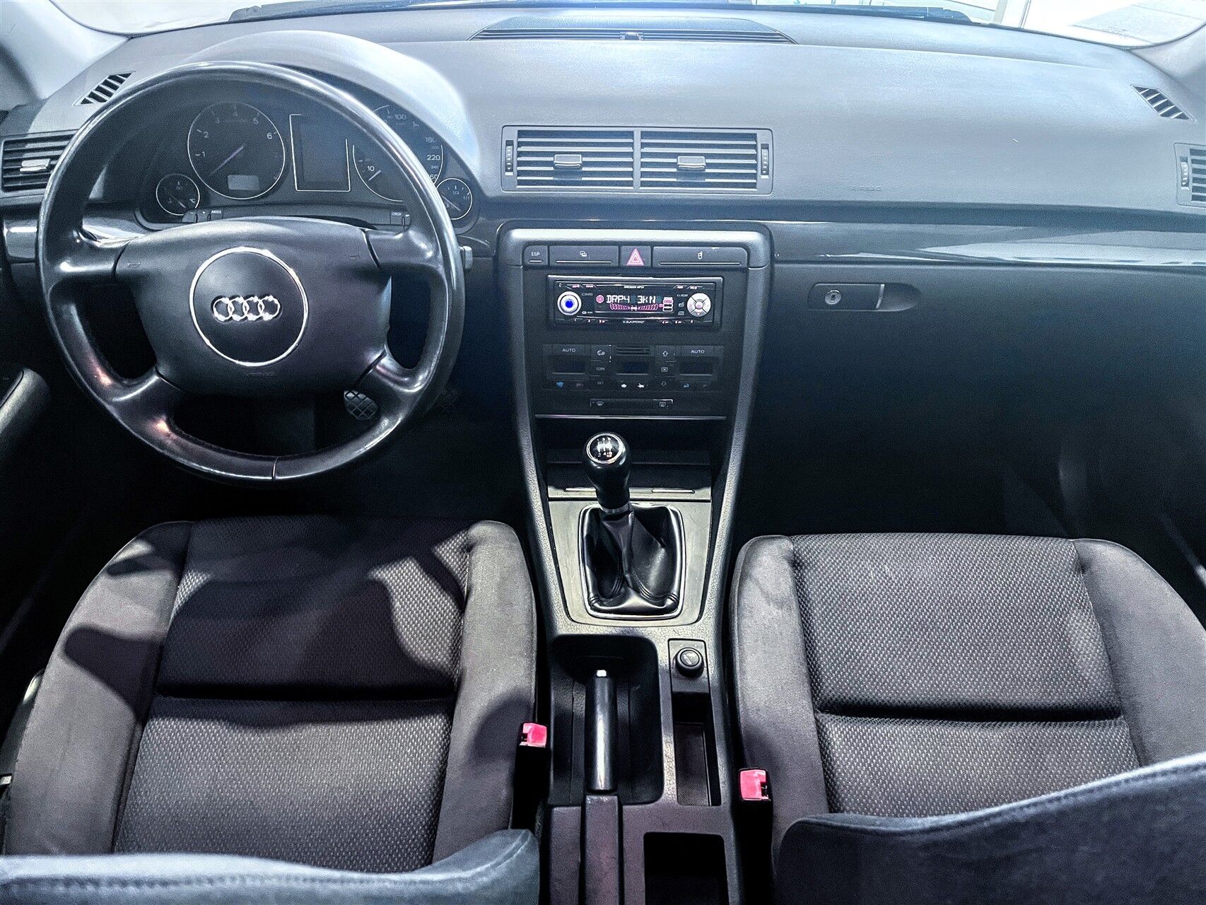 Billede af Audi A4 1,6 102HK