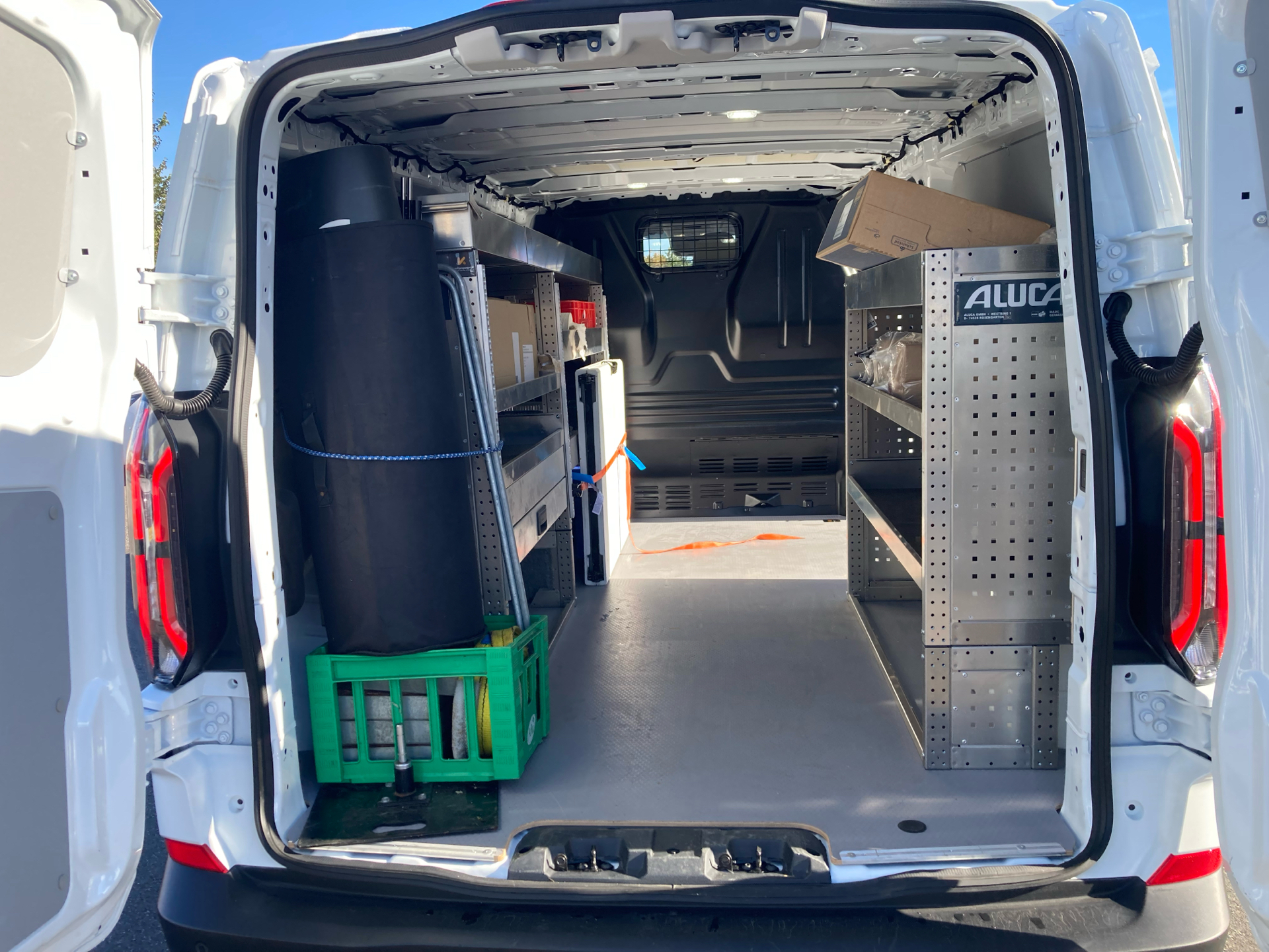 Billede af Ford E-Transit Custom 320 L2H1 EL Trend 218HK Van Aut.