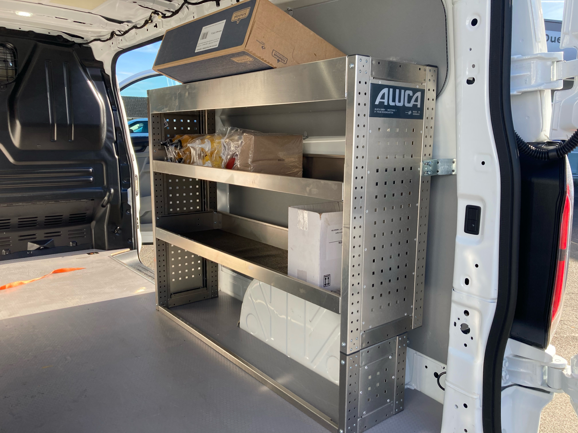 Billede af Ford E-Transit Custom 320 L2H1 EL Trend 218HK Van Aut.