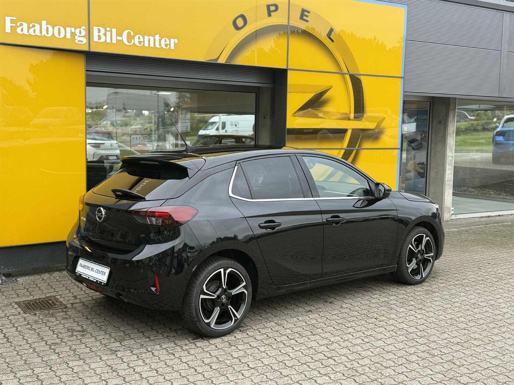 Billede af Opel Corsa 1,2 PureTech Black 100HK 5d 6g