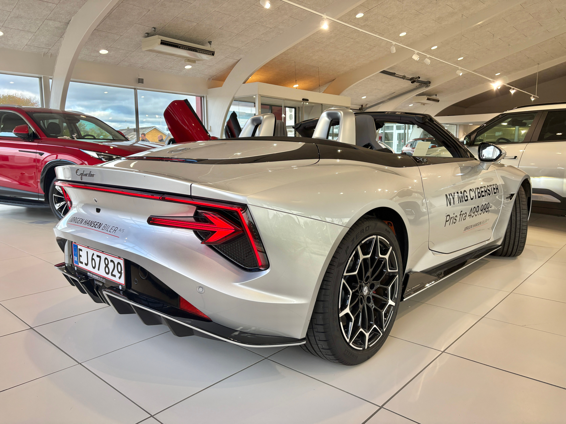 Billede af MG Cyberster EL Long Range Trophy 4x4 340HK Cabr. Aut.