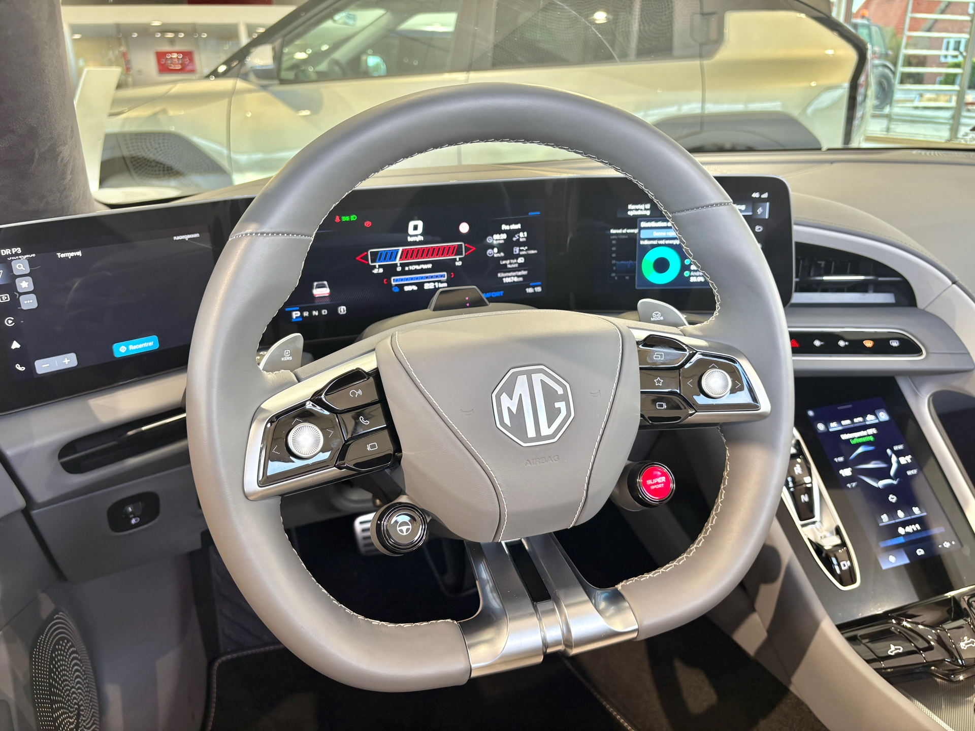 Billede af MG Cyberster EL Long Range Trophy 4x4 340HK Cabr. Aut.