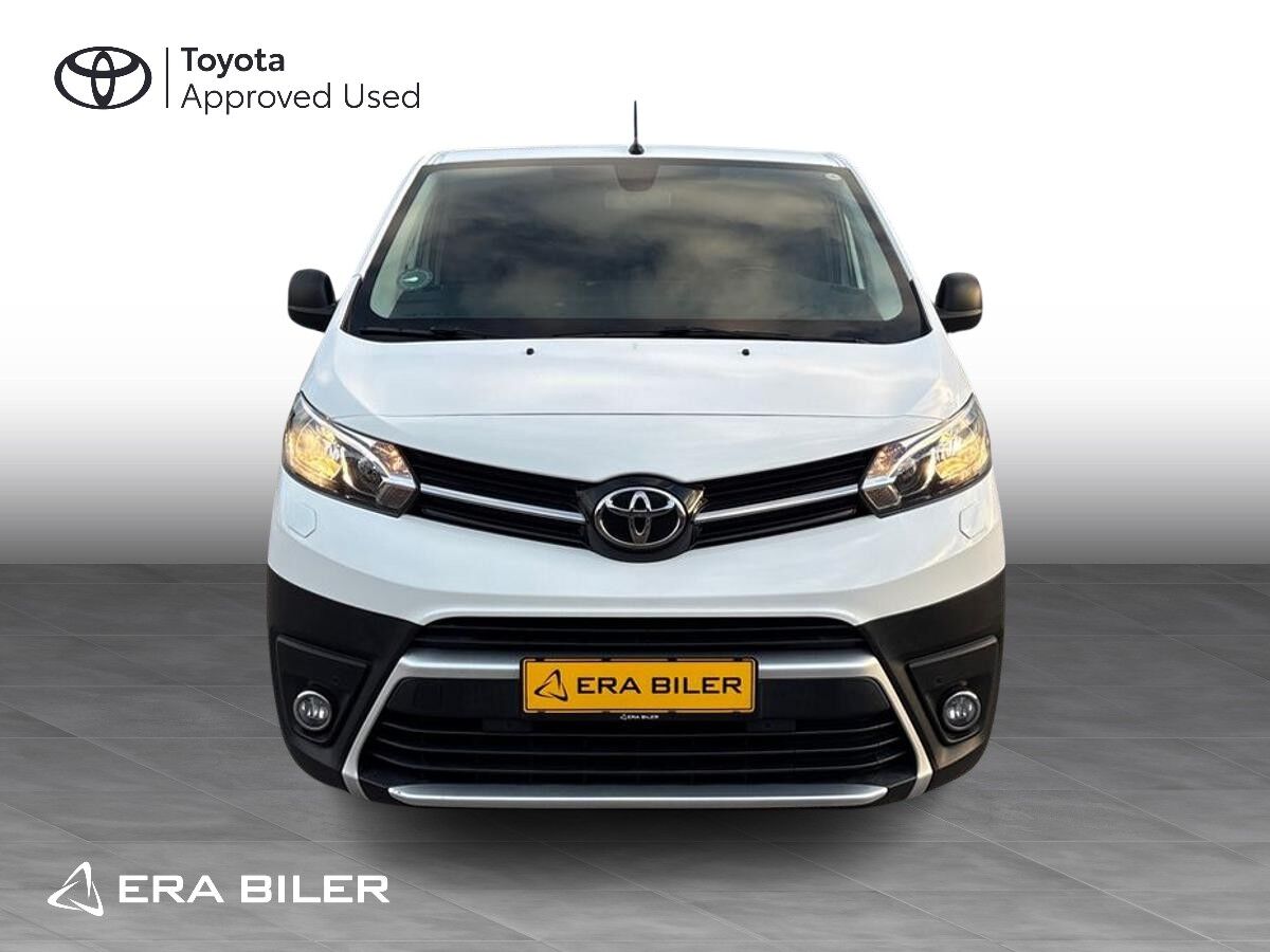 Billede af Toyota Proace Medium 2,0 D Comfort Master 122HK Van 6g