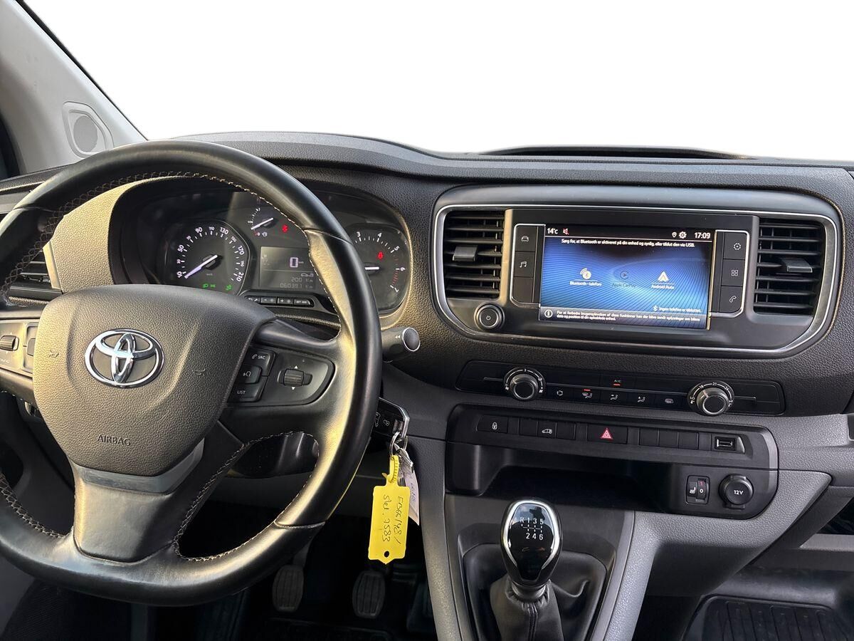 Billede af Toyota Proace Medium 2,0 D Comfort Master 122HK Van 6g
