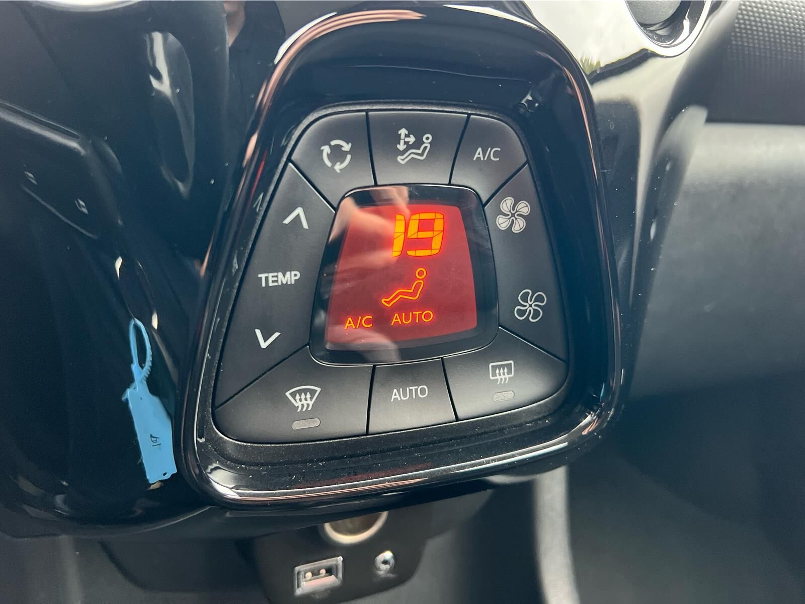 Billede af Citroën C1 1,0 VTi Shine 72HK 5d