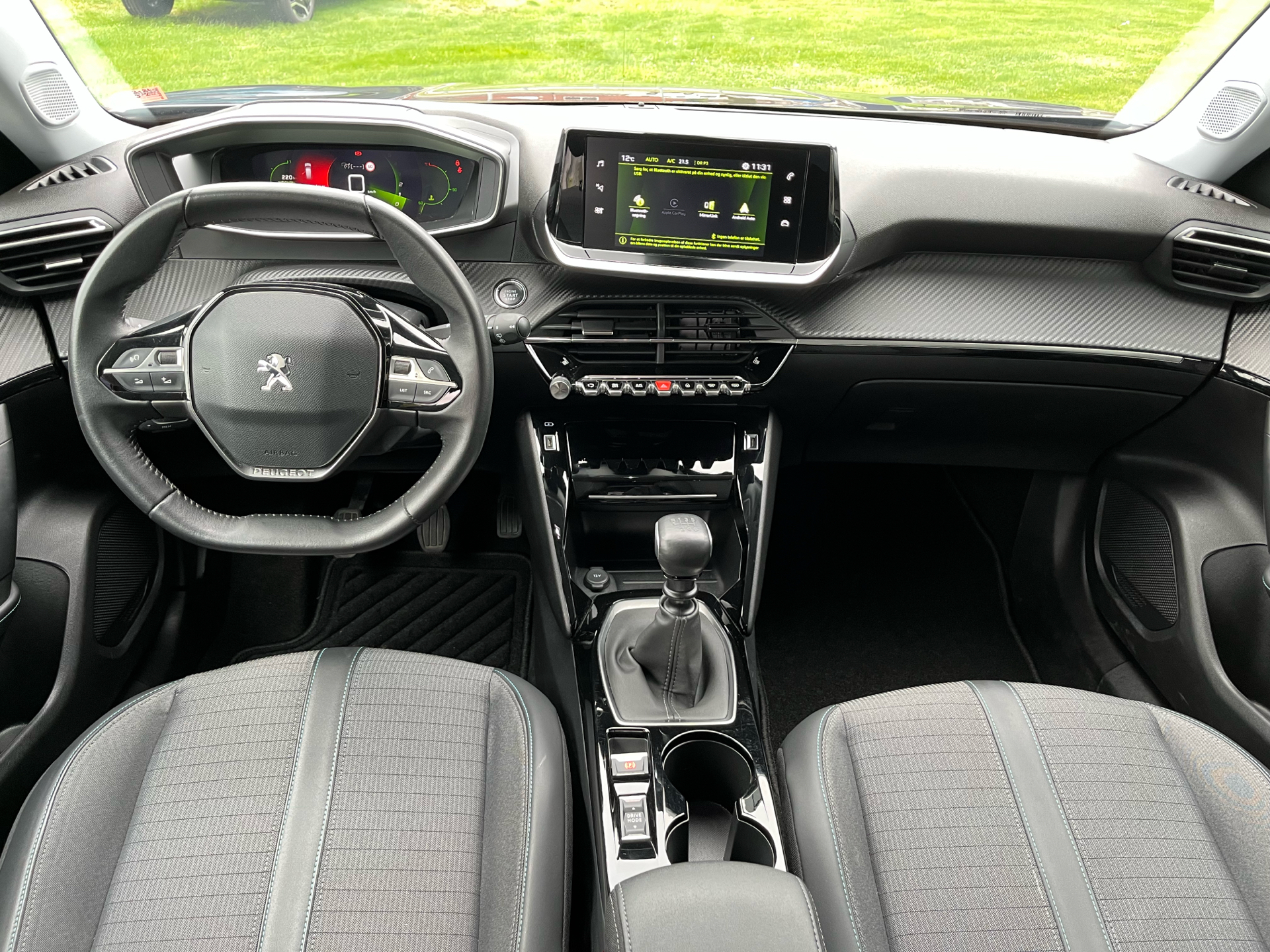 Billede af Peugeot 2008 1,2 PureTech Allure Grand 130HK 5d