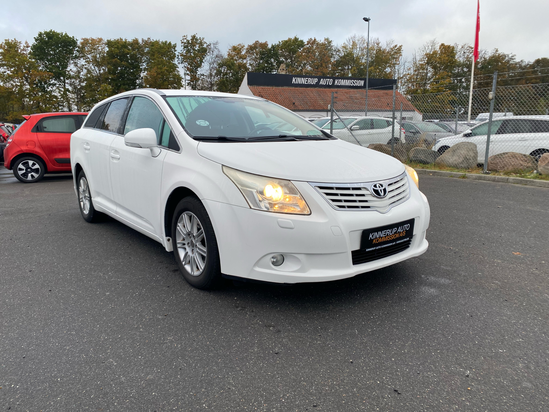Billede af Toyota Avensis 1,8 VVT-I T1 147HK Stc 6g