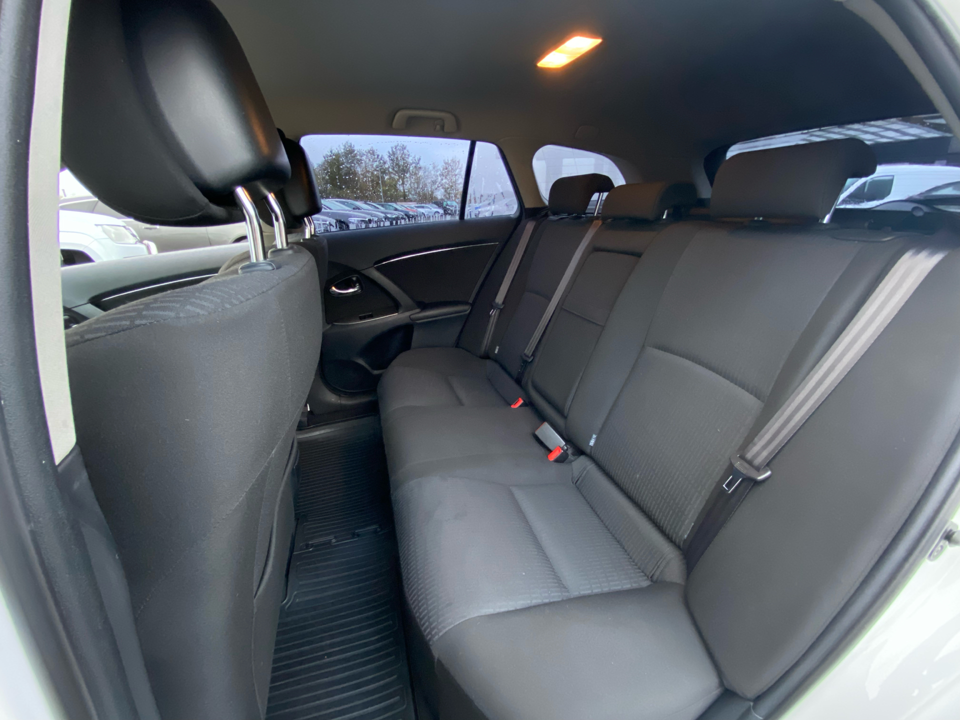 Billede af Toyota Avensis 1,8 VVT-I T1 147HK Stc 6g