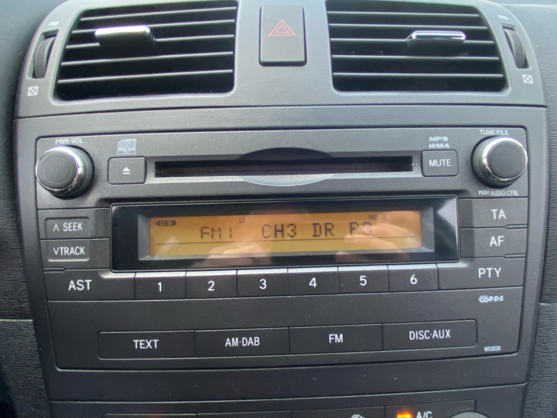 Billede af Toyota Avensis 1,8 VVT-I T1 147HK Stc 6g