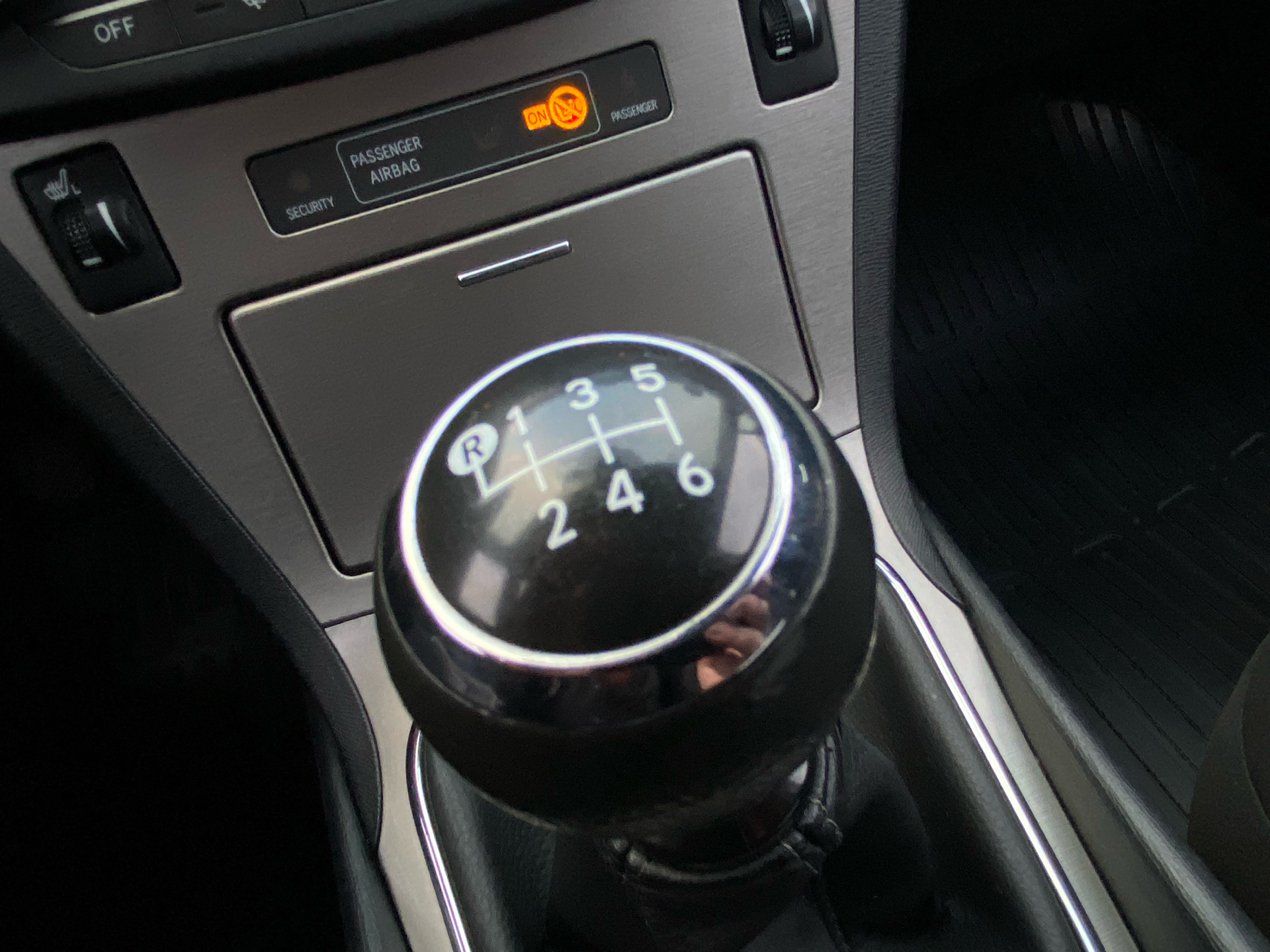 Billede af Toyota Avensis 1,8 VVT-I T1 147HK Stc 6g