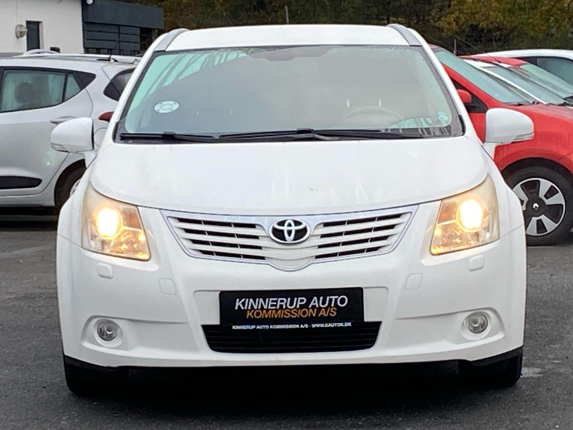 Billede af Toyota Avensis 1,8 VVT-I T1 147HK Stc 6g