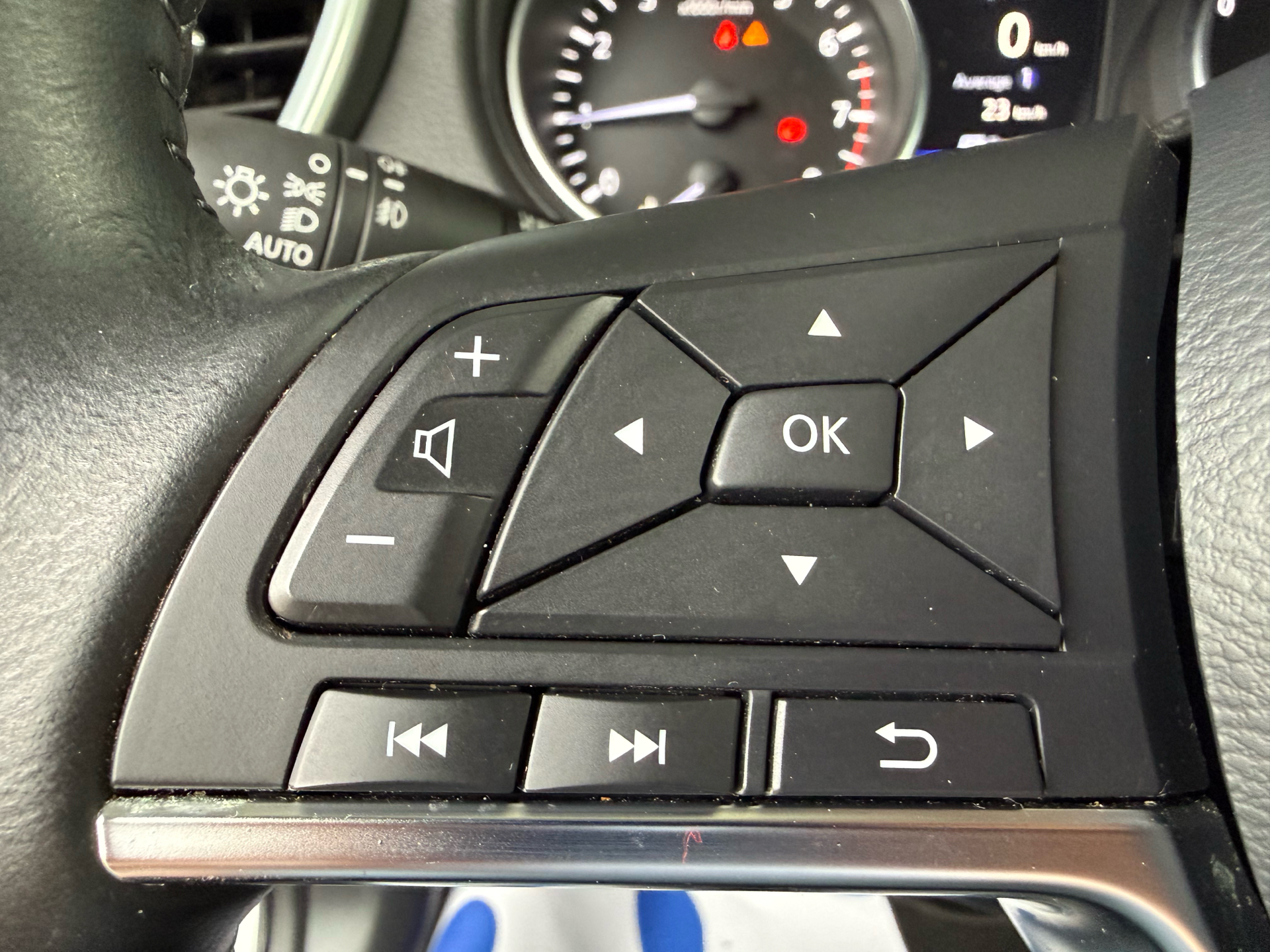 Billede af Nissan Qashqai 1,3 DIG-T N-Connecta ProPilot DCT 160HK 5d Aut. 