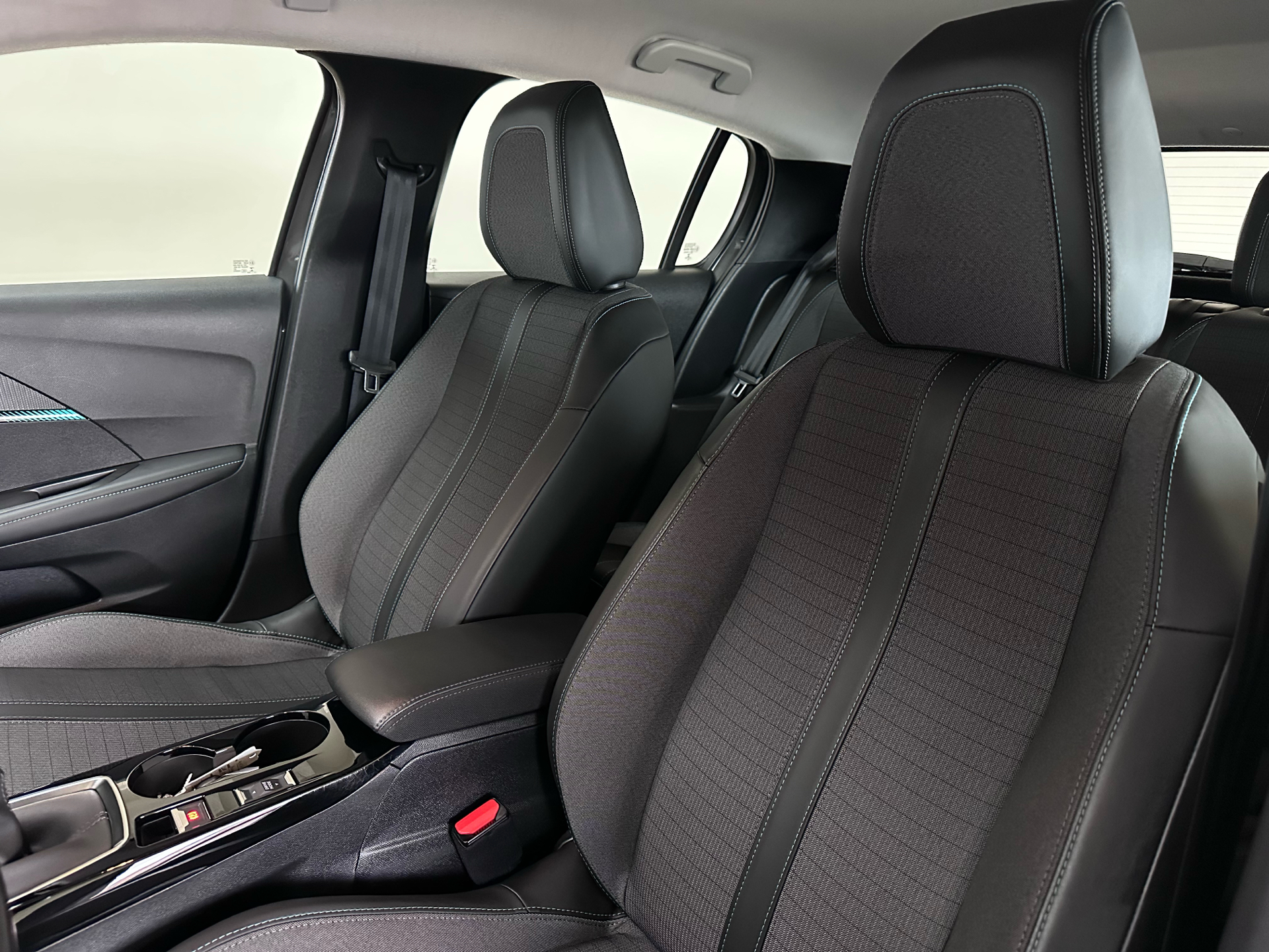 Billede af Peugeot 208 1,2 PureTech Allure Tour 100HK 5d 6g