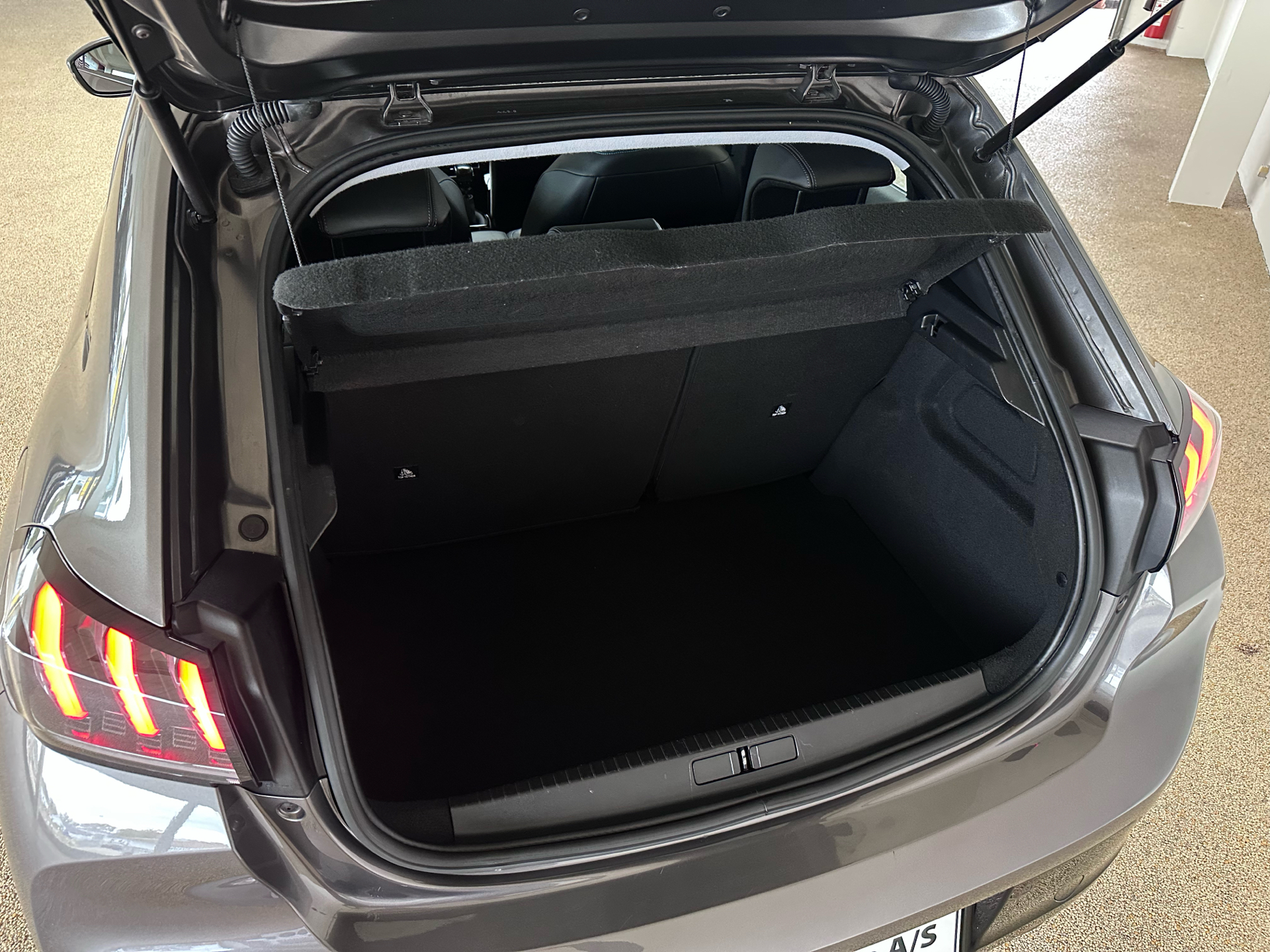 Billede af Peugeot 208 1,2 PureTech Allure Tour 100HK 5d 6g