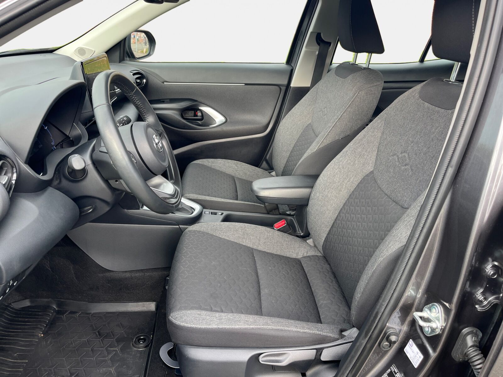 Billede af Toyota Yaris Cross 1,5 Hybrid Active Technology 116HK 5d Trinl. Gear