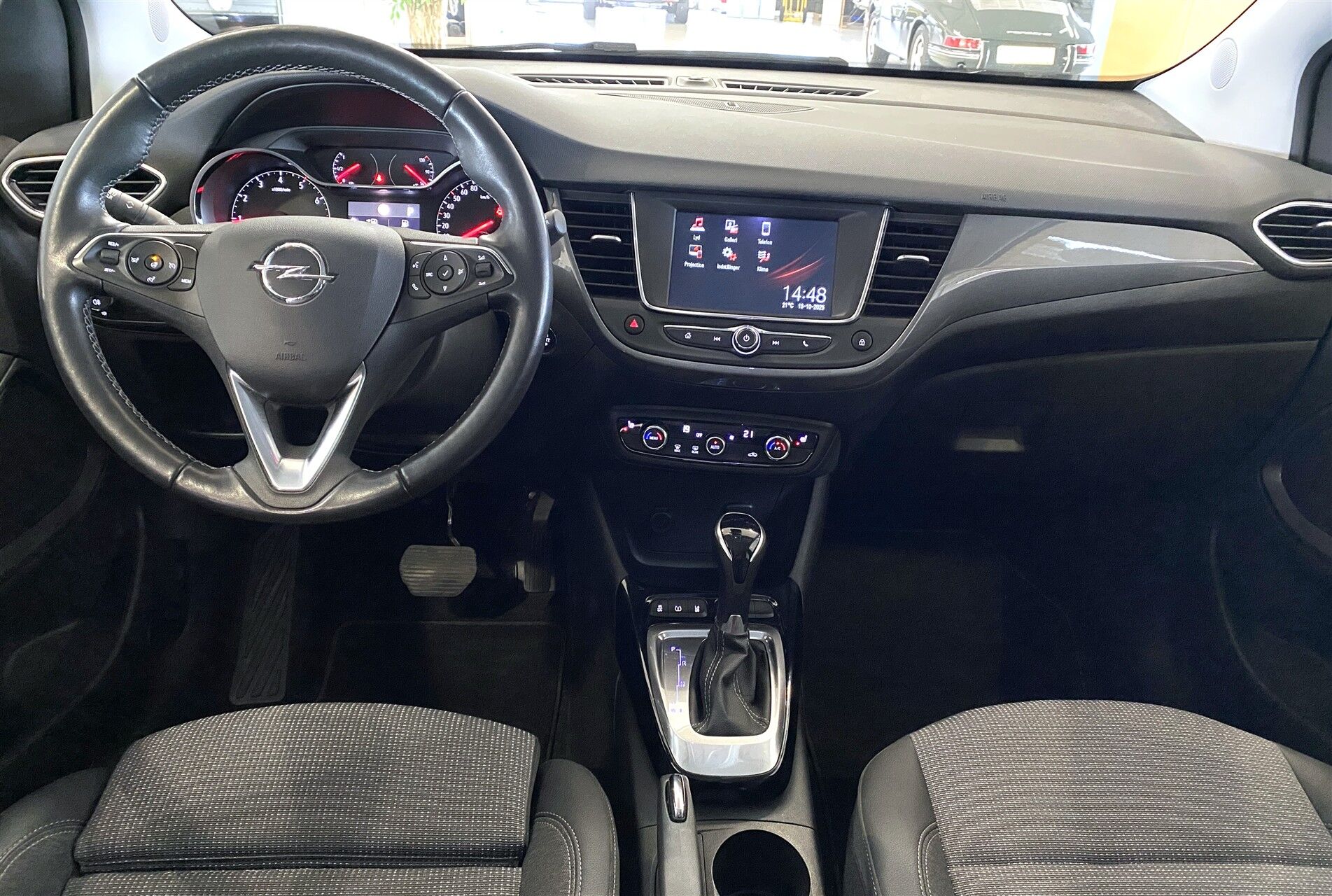 Billede af Opel Crossland 1,2 T First Edition 130HK 5d 6g Aut.
