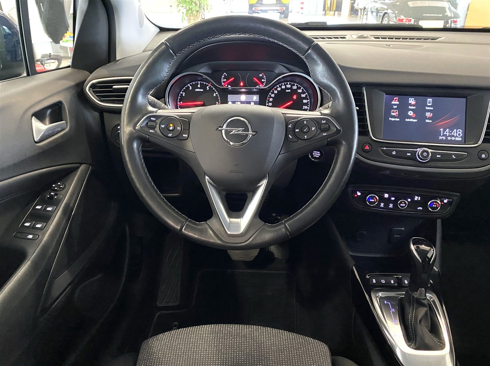 Billede af Opel Crossland 1,2 T First Edition 130HK 5d 6g Aut.