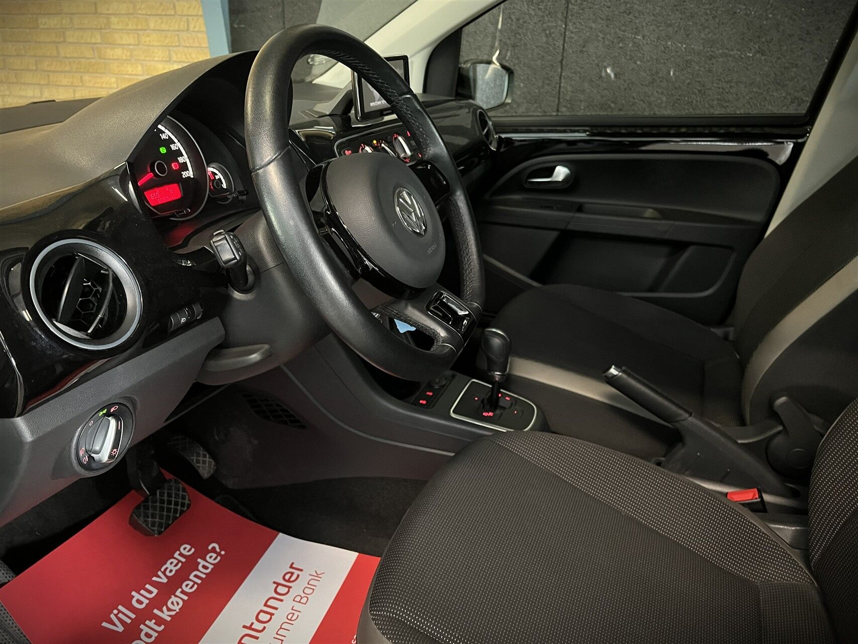 Billede af VW up 1,0 MPI BMT High ASG 75HK 5d Aut. 