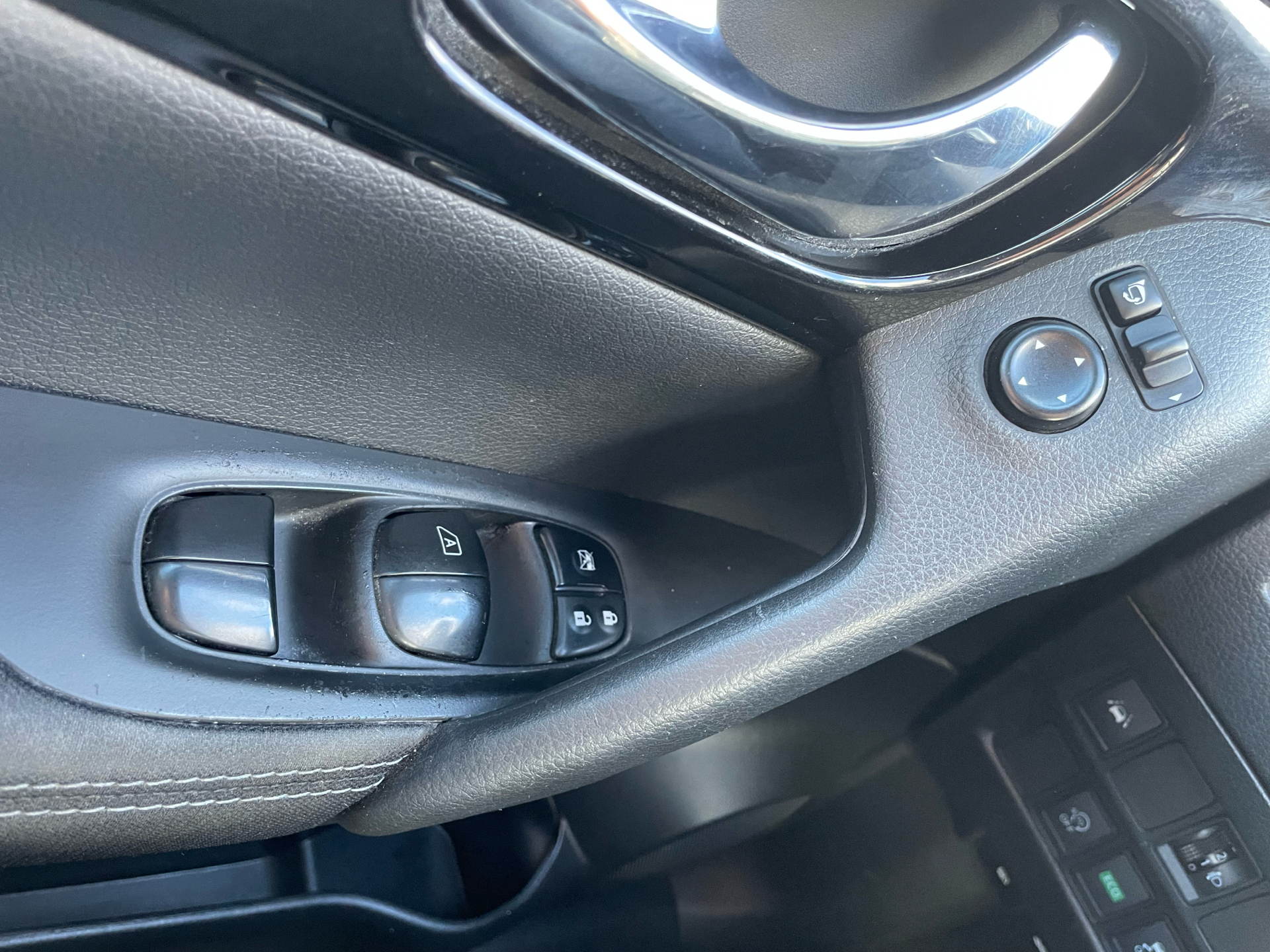 Billede af Nissan Qashqai 1,6 DCi N-Connecta X-Tronic 130HK 5d 6g Aut.