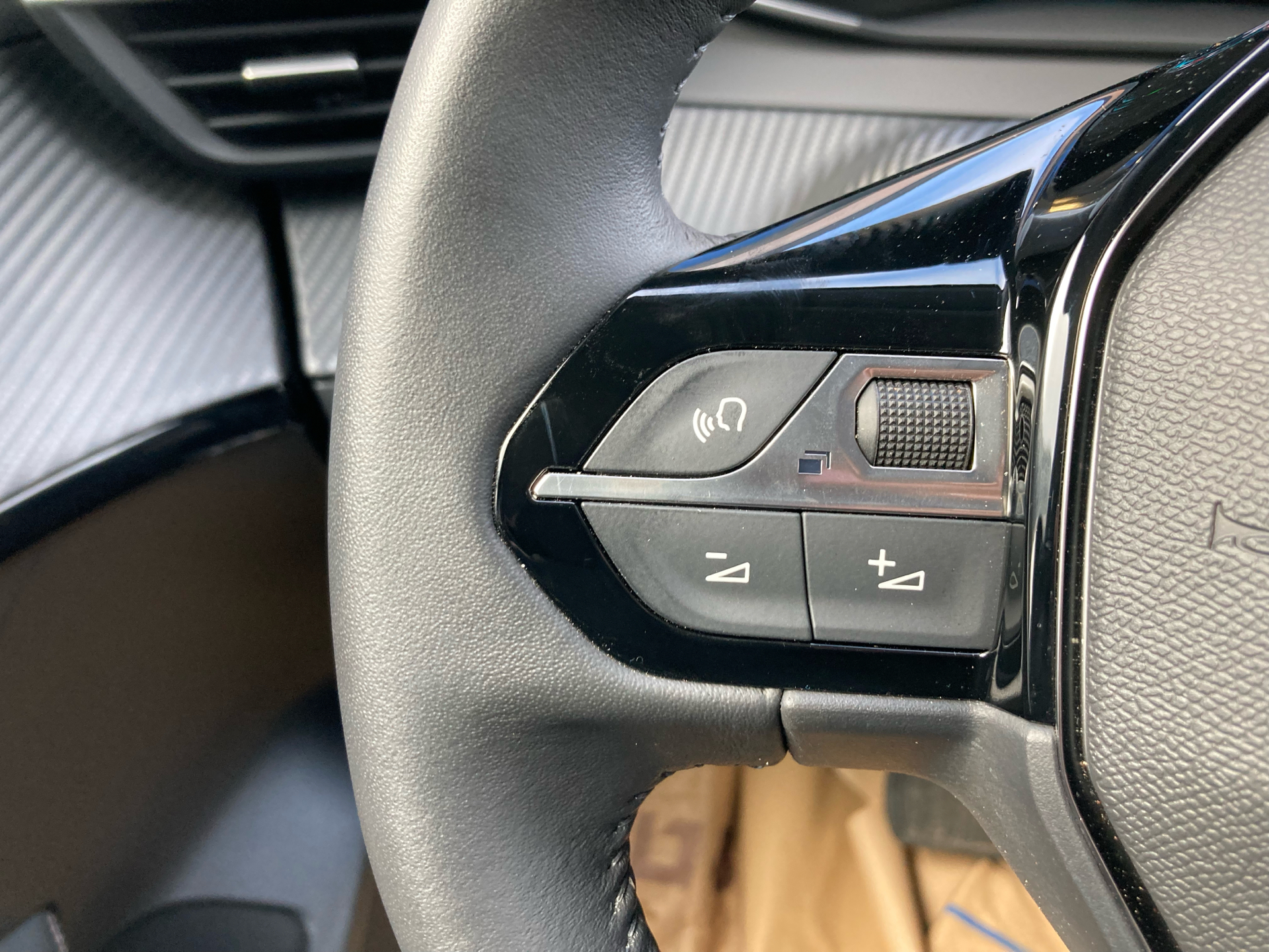 Billede af Peugeot e-208 EL Style 136HK 5d Aut.