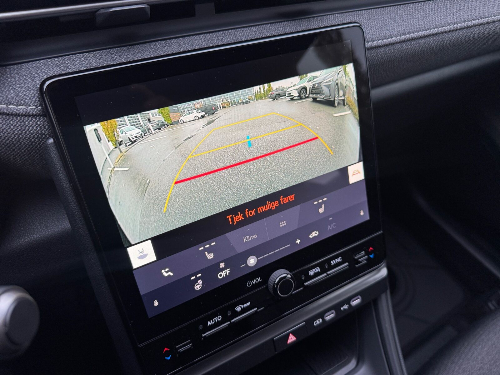 Billede af Lexus LBX 1,5 Hybrid Elegant 136HK 5d Aut.