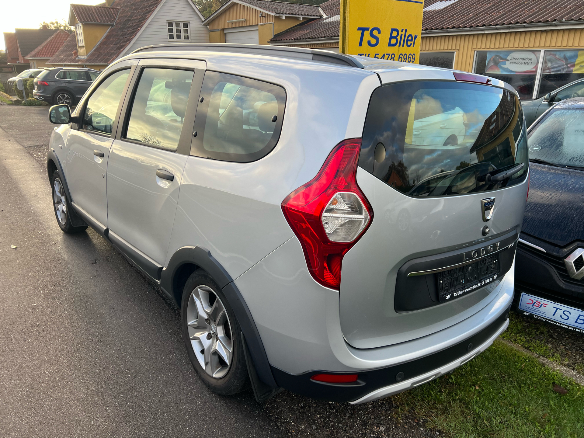 Billede af Dacia Lodgy 7 Sæder 1,5 Blue dCi Stepway Start/Stop 95HK 6g