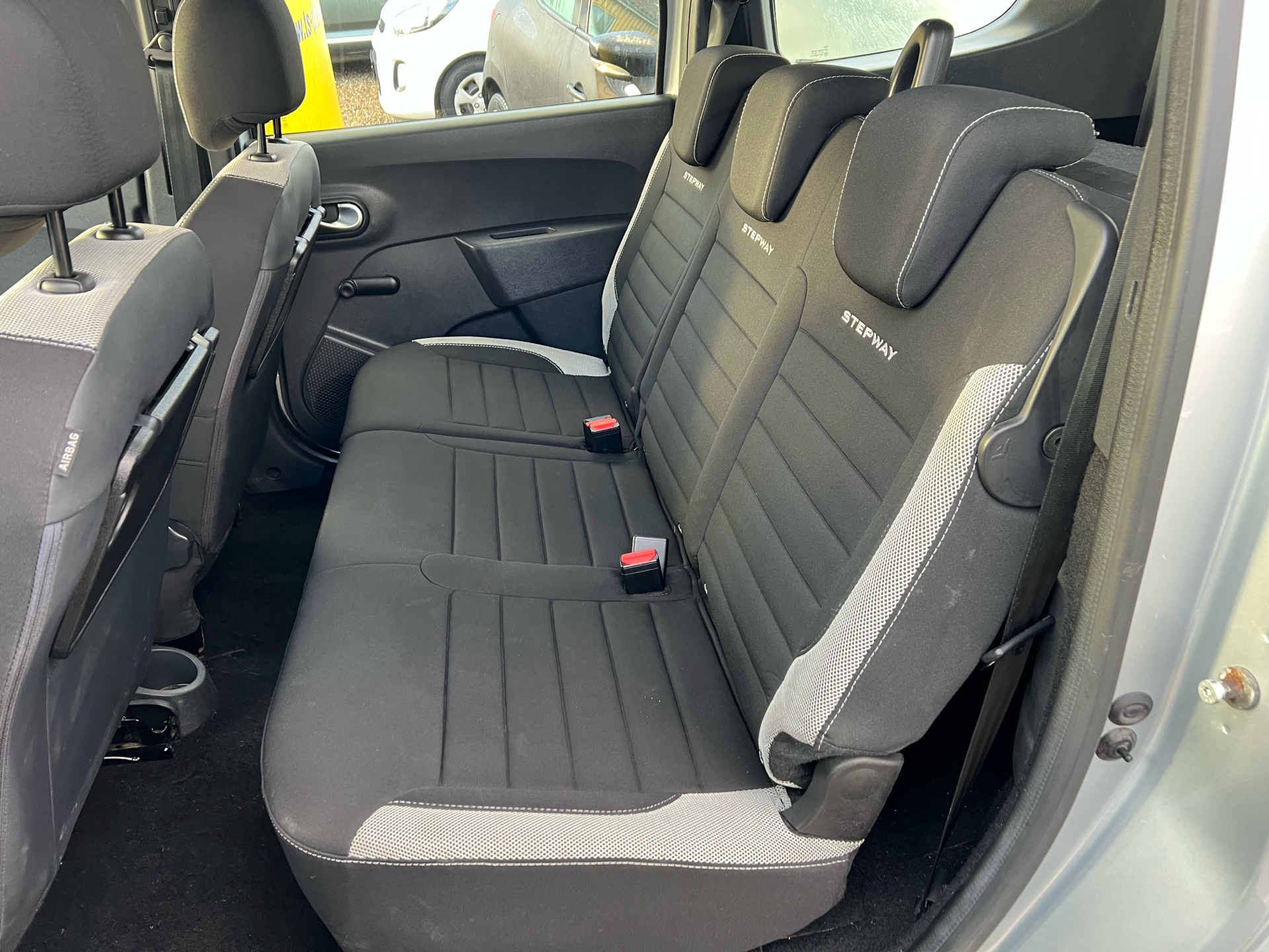 Billede af Dacia Lodgy 7 Sæder 1,5 Blue dCi Stepway Start/Stop 95HK 6g
