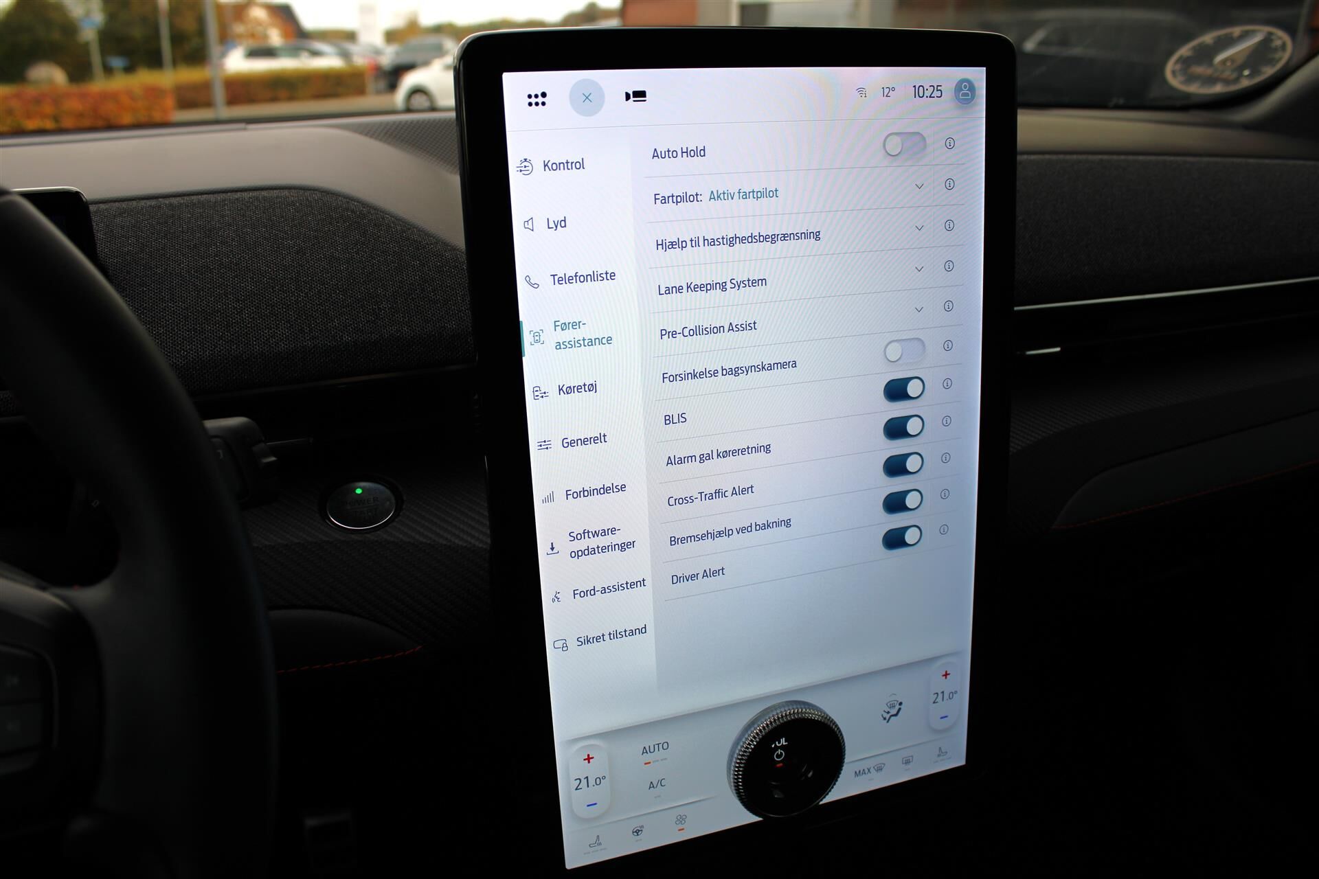 Billede af Ford Mustang Mach-E EL SR Premium AWD 269HK 5d Aut.