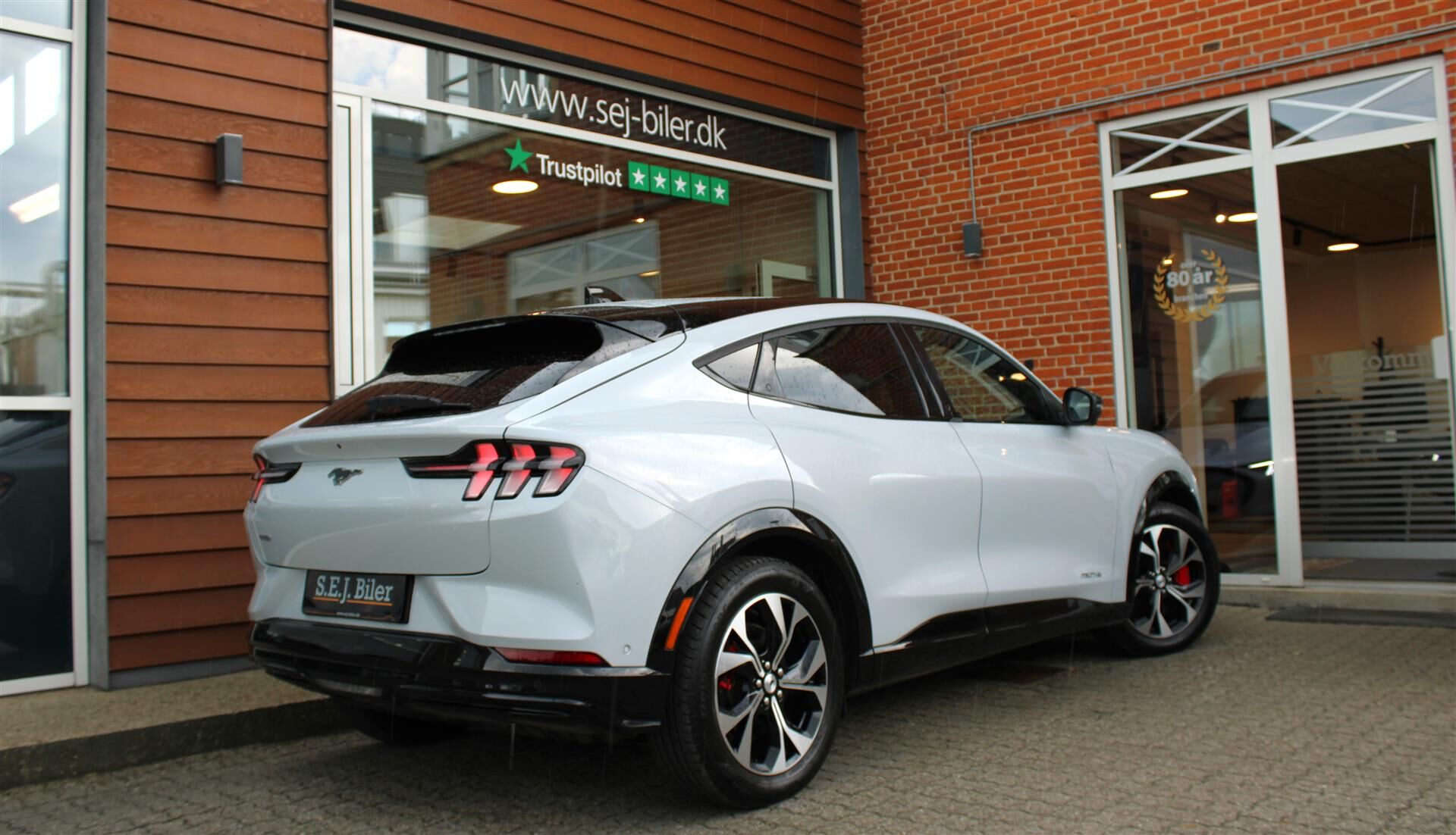 Billede af Ford Mustang Mach-E EL SR Premium AWD 269HK 5d Aut.