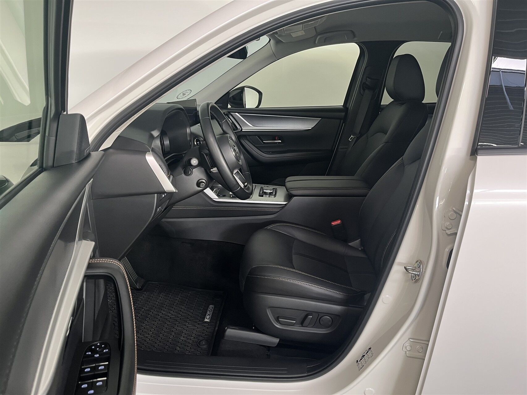 Billede af Mazda CX-60 2,5 e-Skyactiv  Plugin-hybrid Homura AWD 327HK 5d 8g Aut.