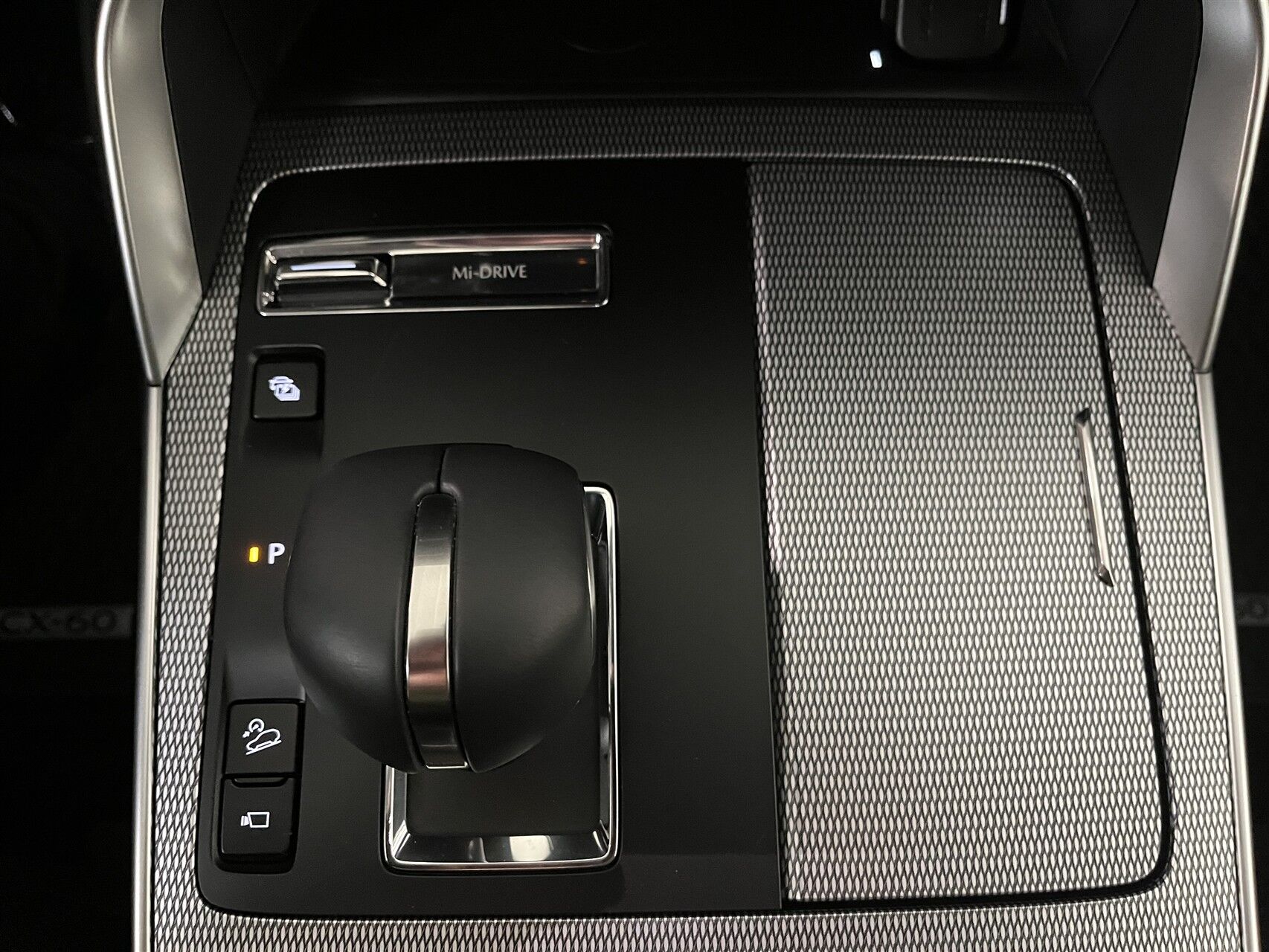 Billede af Mazda CX-60 2,5 e-Skyactiv  Plugin-hybrid Homura AWD 327HK 5d 8g Aut.