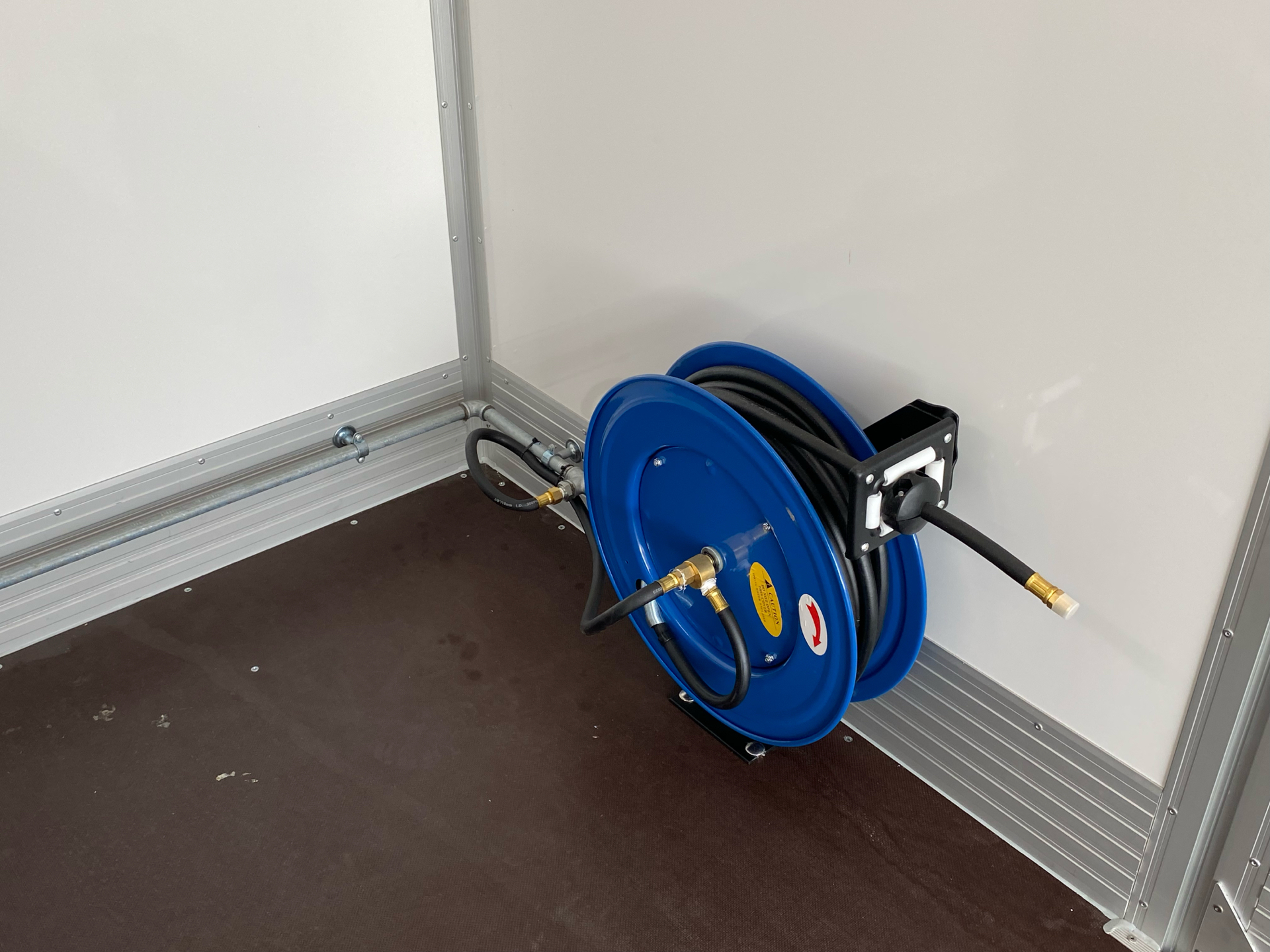 Billede af Iveco Daily 35S18 4100mm 3,0 D 180HK Ladv./Chas. 8g Aut.