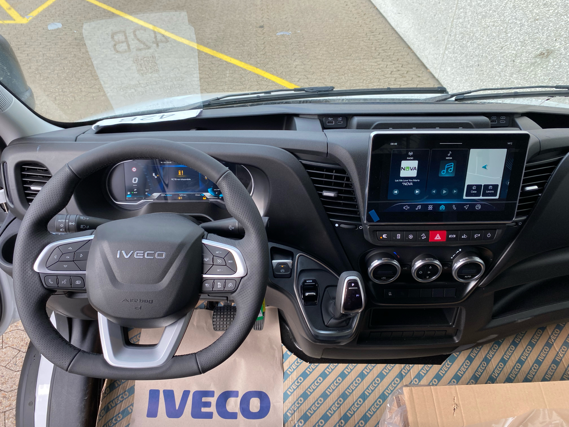 Billede af Iveco Daily 35S18 4100mm 3,0 D 180HK Ladv./Chas. 8g Aut.