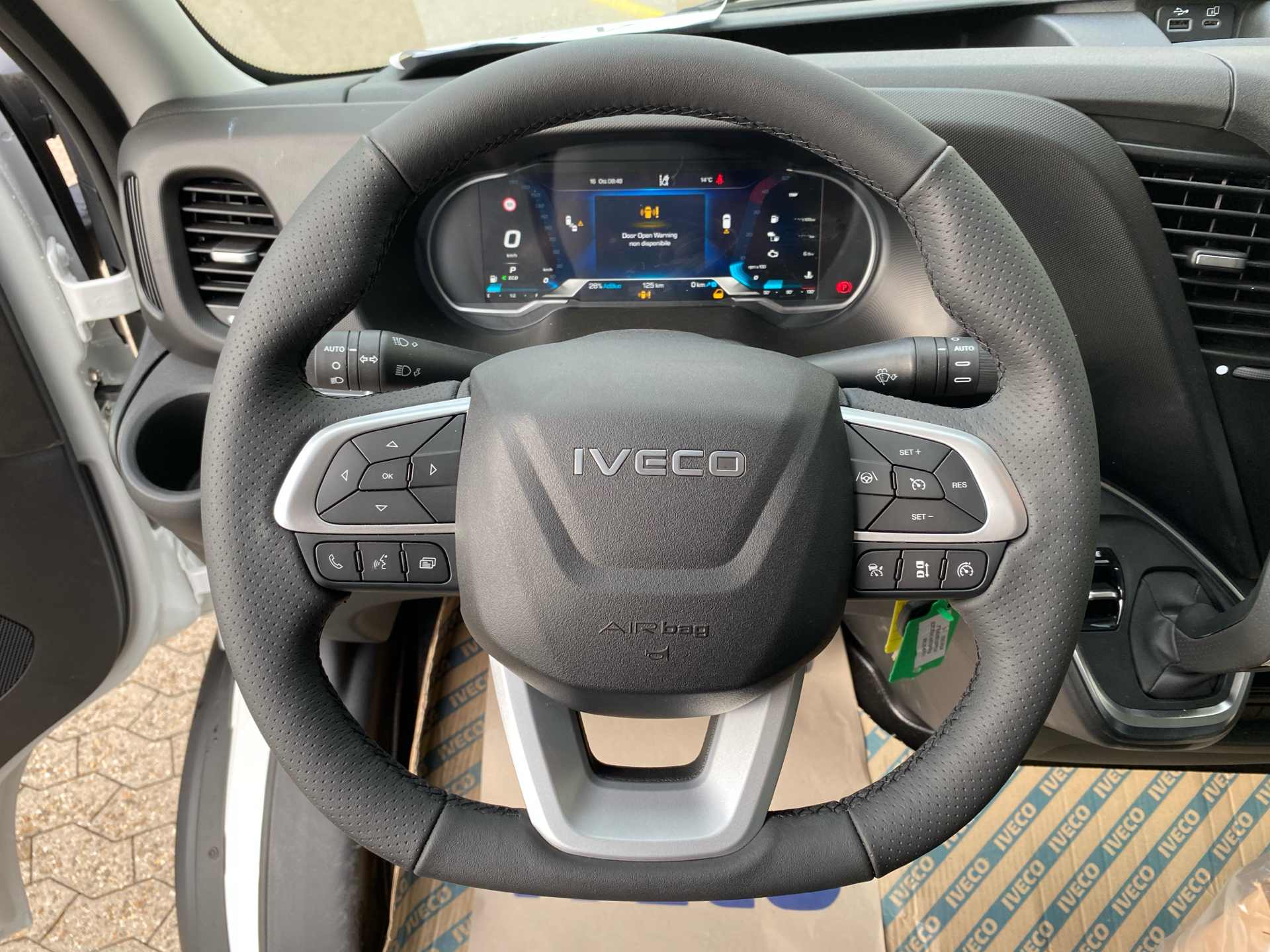 Billede af Iveco Daily 35S18 4100mm 3,0 D 180HK Ladv./Chas. 8g Aut.