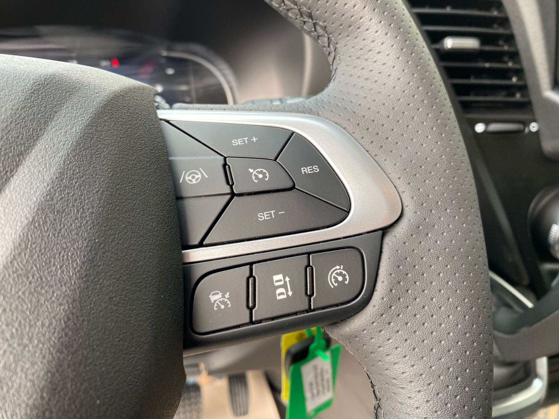 Billede af Iveco Daily 35S18 4100mm 3,0 D 180HK Ladv./Chas. 8g Aut.