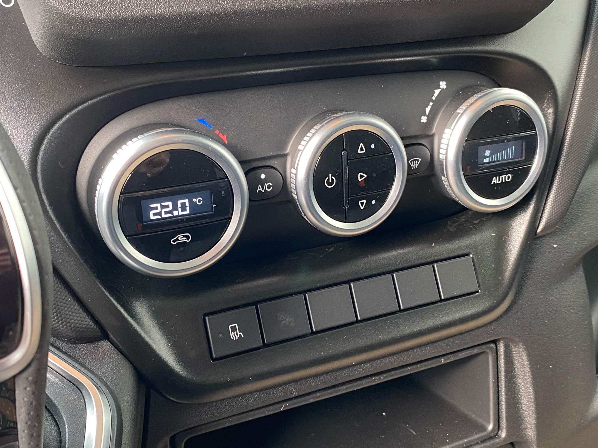 Billede af Iveco Daily 35S18 4100mm 3,0 D 180HK Ladv./Chas. 8g Aut.