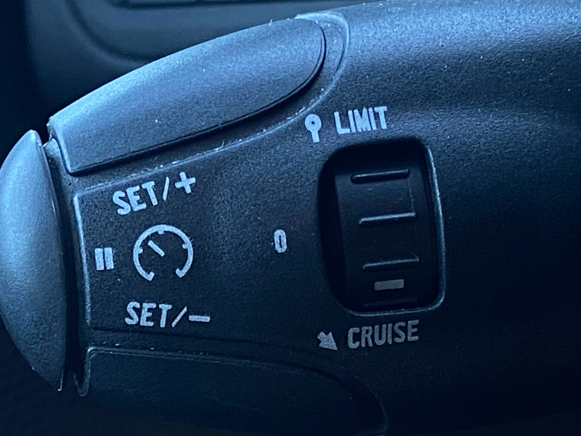 Billede af Peugeot 2008 1,2 VTi Allure 82HK