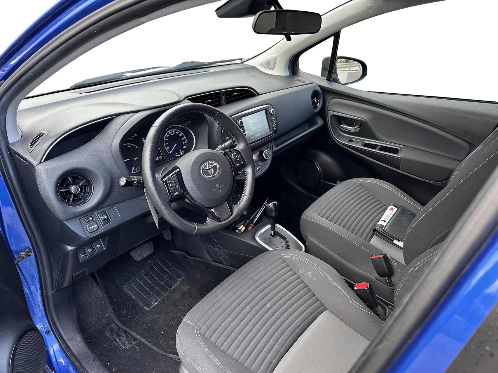 Billede af Toyota Yaris 1,5 Hybrid H2 Premium E-CVT 100HK 5d Trinl. Gear