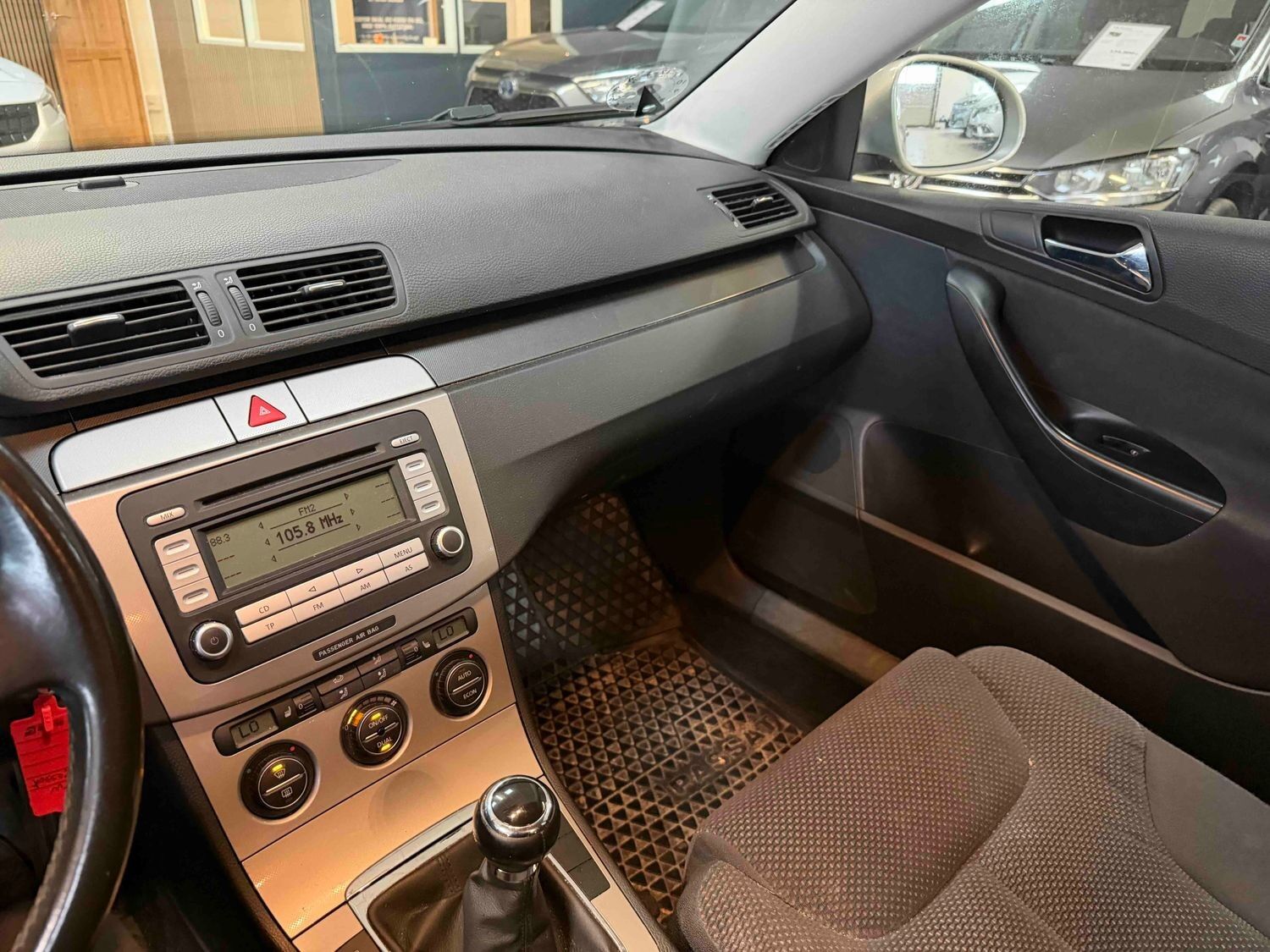 Billede af VW Passat Variant 2,0 FSI Trendline 150HK Stc