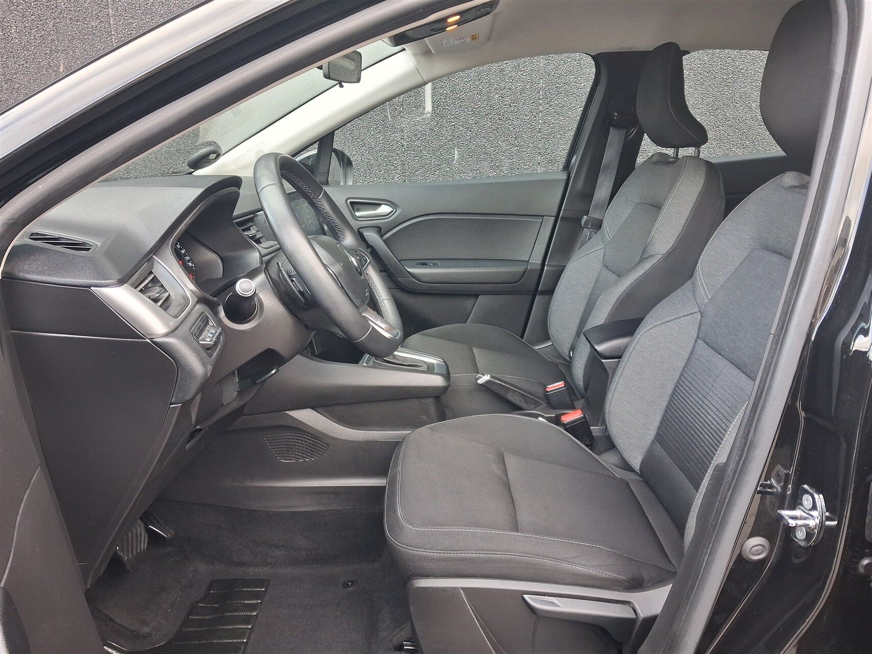 Billede af Renault Captur 1,3 TCE GPF Zen EDC 130HK 5d 7g Aut.