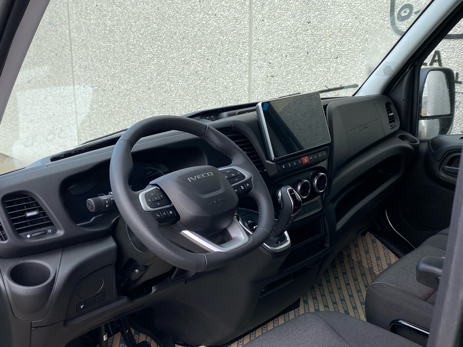 Billede af Iveco Daily 35S21 12m3 3,0 D Forza Hi-Matic 210HK Van 8g Aut.