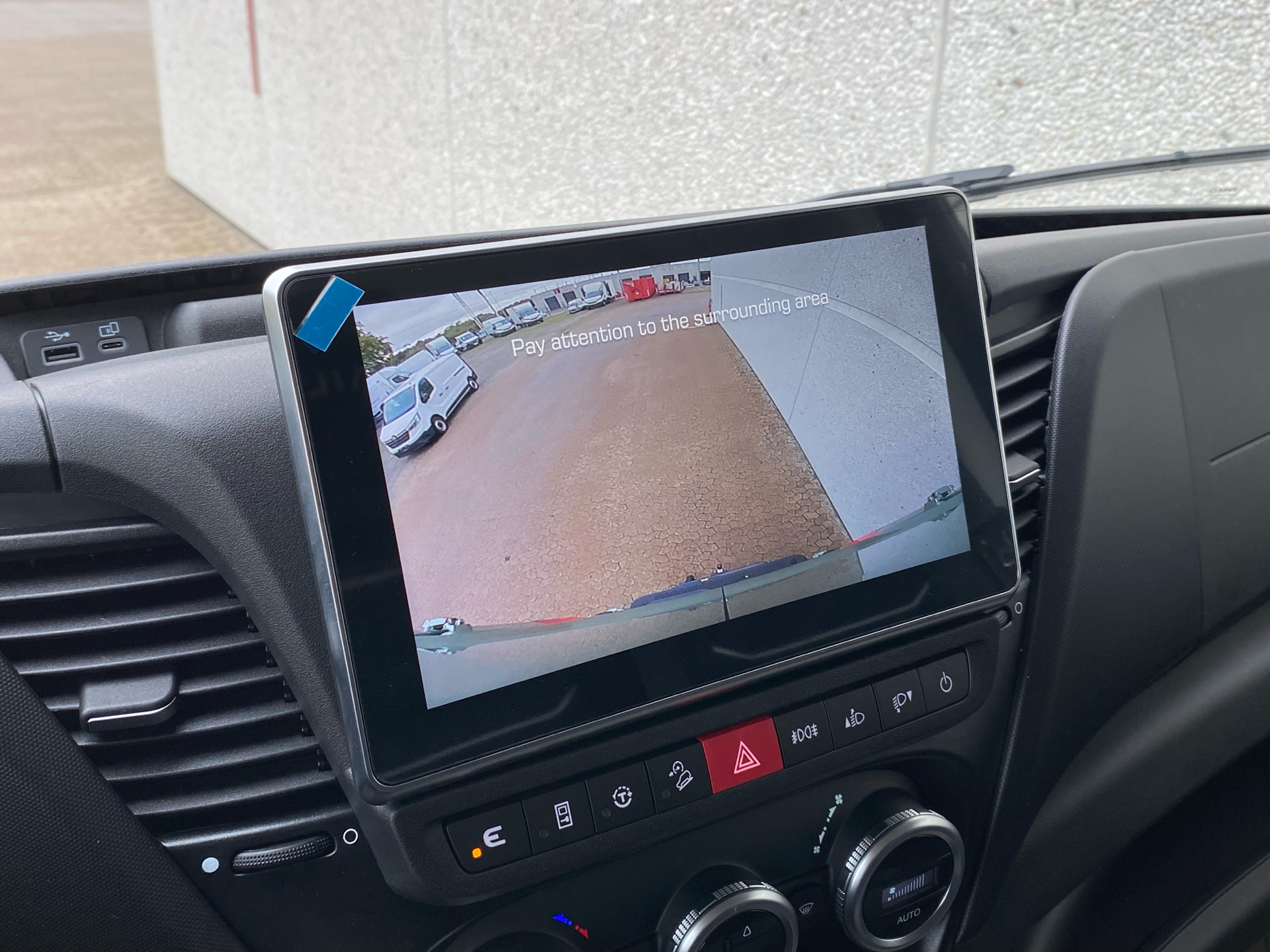 Billede af Iveco Daily 35S21 12m3 3,0 D Forza Hi-Matic 210HK Van 8g Aut.